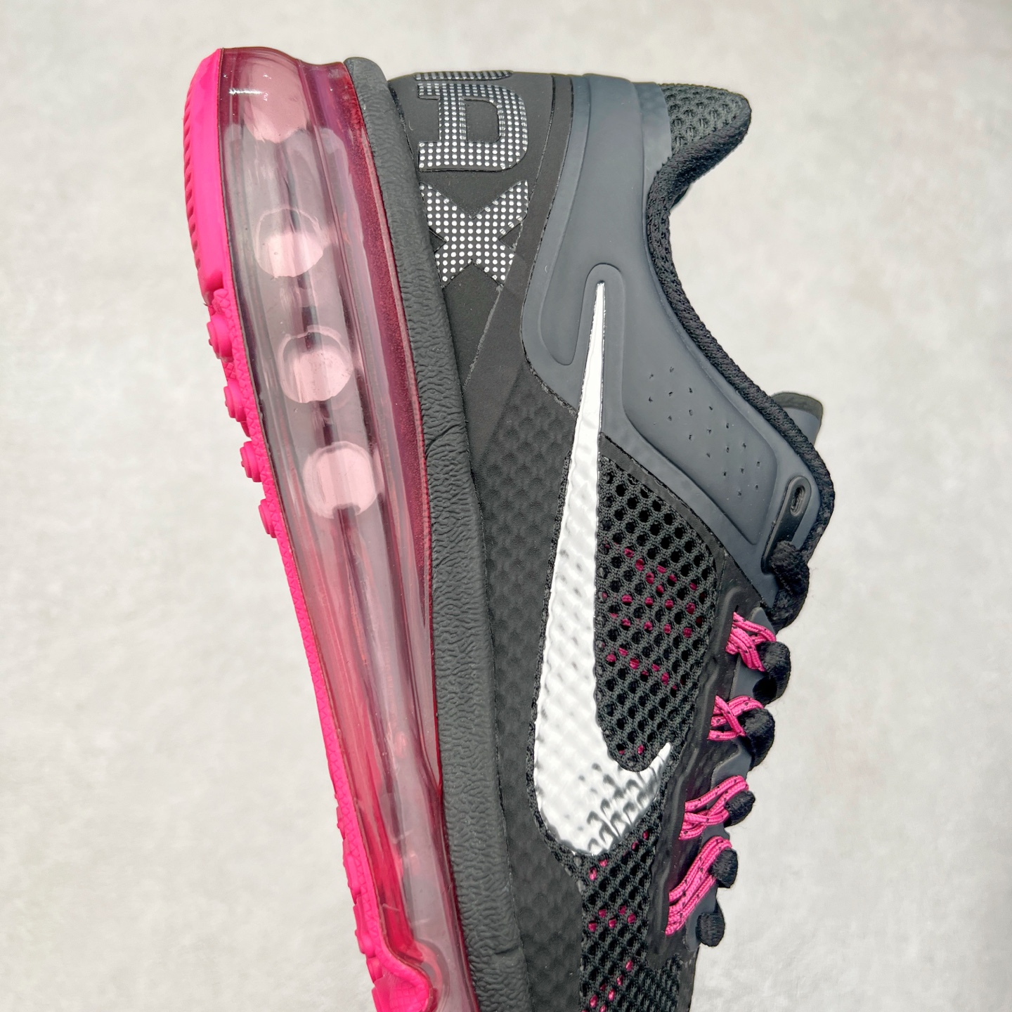 图片[6]-＃纯原 NK Air Max 2013 经典舒适时尚耐磨透气低帮气垫跑步鞋 555753-001 携时尚设计闪亮回归 出众有型 采用网眼布细节和运动风无缝覆面 助你保持清爽感受 塑就焕新造型 经典 Flywire 设计搭配经典全掌型 Max Air 缓震配置 缔造出众舒适感和支撑效果实拍调校N版已经零色差零失真 百分百还原实物色彩所见即所得 不存在货不对板色差等低级问题 选购参考实物拍摄 不混卖不参货 只用心做好货严格选品 承诺混一赔十 尺码：35.5 36 36.5 37.5 38 38.5 39 40 40.5 41 42 42.5 43 44 44.5 45 46 46.5-选品中心