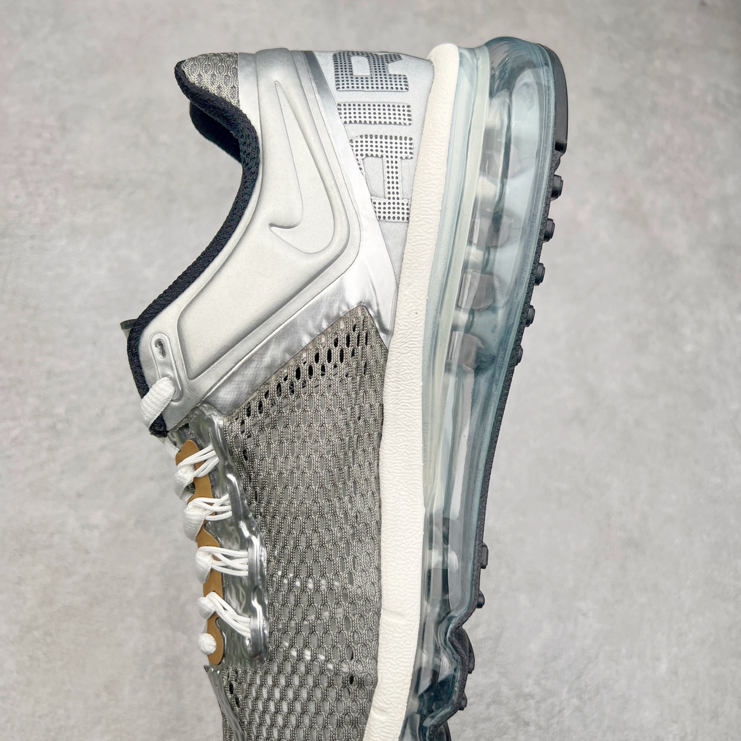 图片[7]-＃纯原 NK Air Max 2013 经典舒适时尚耐磨透气低帮气垫跑步鞋 HJ7901-095 携时尚设计闪亮回归 出众有型 采用网眼布细节和运动风无缝覆面 助你保持清爽感受 塑就焕新造型 经典 Flywire 设计搭配经典全掌型 Max Air 缓震配置 缔造出众舒适感和支撑效果实拍调校N版已经零色差零失真 百分百还原实物色彩所见即所得 不存在货不对板色差等低级问题 选购参考实物拍摄 不混卖不参货 只用心做好货严格选品 承诺混一赔十 尺码：35.5 36 36.5 37.5 38 38.5 39 40 40.5 41 42 42.5 43 44 44.5 45 46 46.5-选品中心