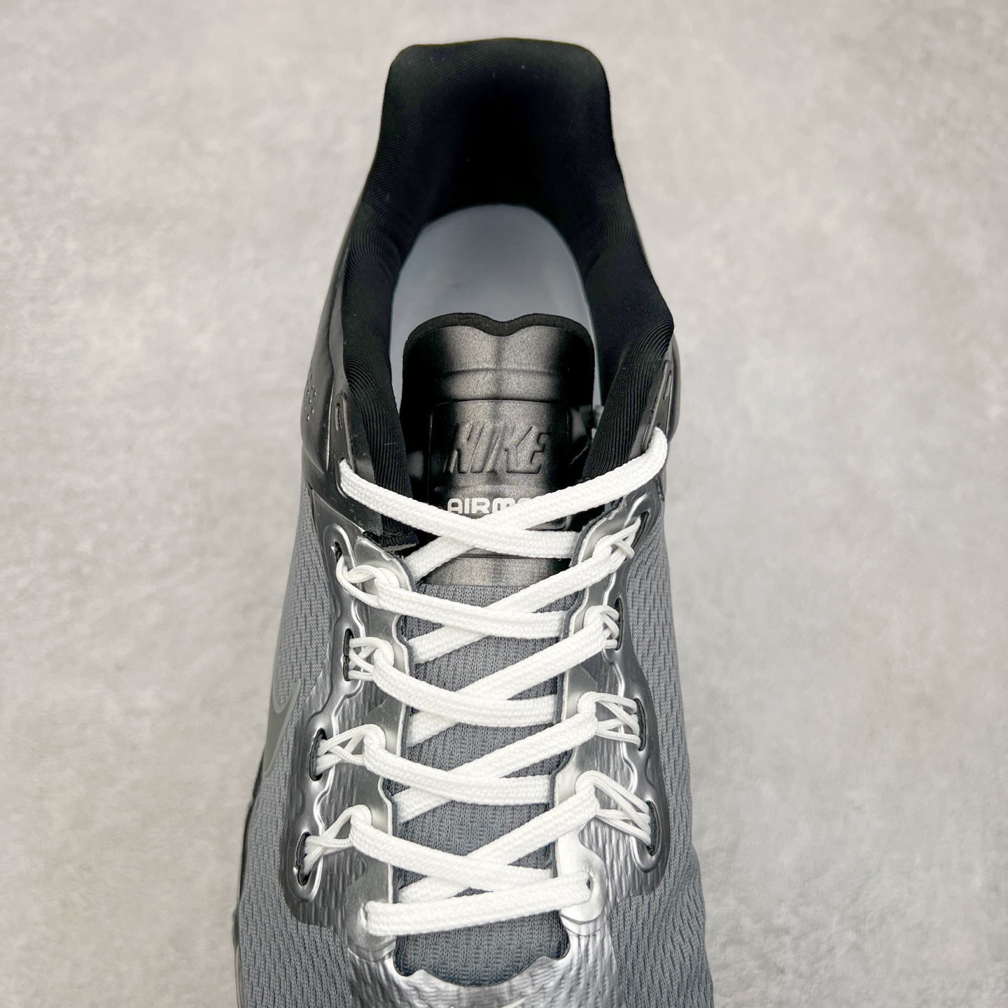 图片[5]-＃纯原 NK Air Max 2013 经典舒适时尚耐磨透气低帮气垫跑步鞋 HQ3481-099 携时尚设计闪亮回归 出众有型 采用网眼布细节和运动风无缝覆面 助你保持清爽感受 塑就焕新造型 经典 Flywire 设计搭配经典全掌型 Max Air 缓震配置 缔造出众舒适感和支撑效果实拍调校N版已经零色差零失真 百分百还原实物色彩所见即所得 不存在货不对板色差等低级问题 选购参考实物拍摄 不混卖不参货 只用心做好货严格选品 承诺混一赔十 尺码：35.5 36 36.5 37.5 38 38.5 39 40 40.5 41 42 42.5 43 44 44.5 45 46 46.5-选品中心