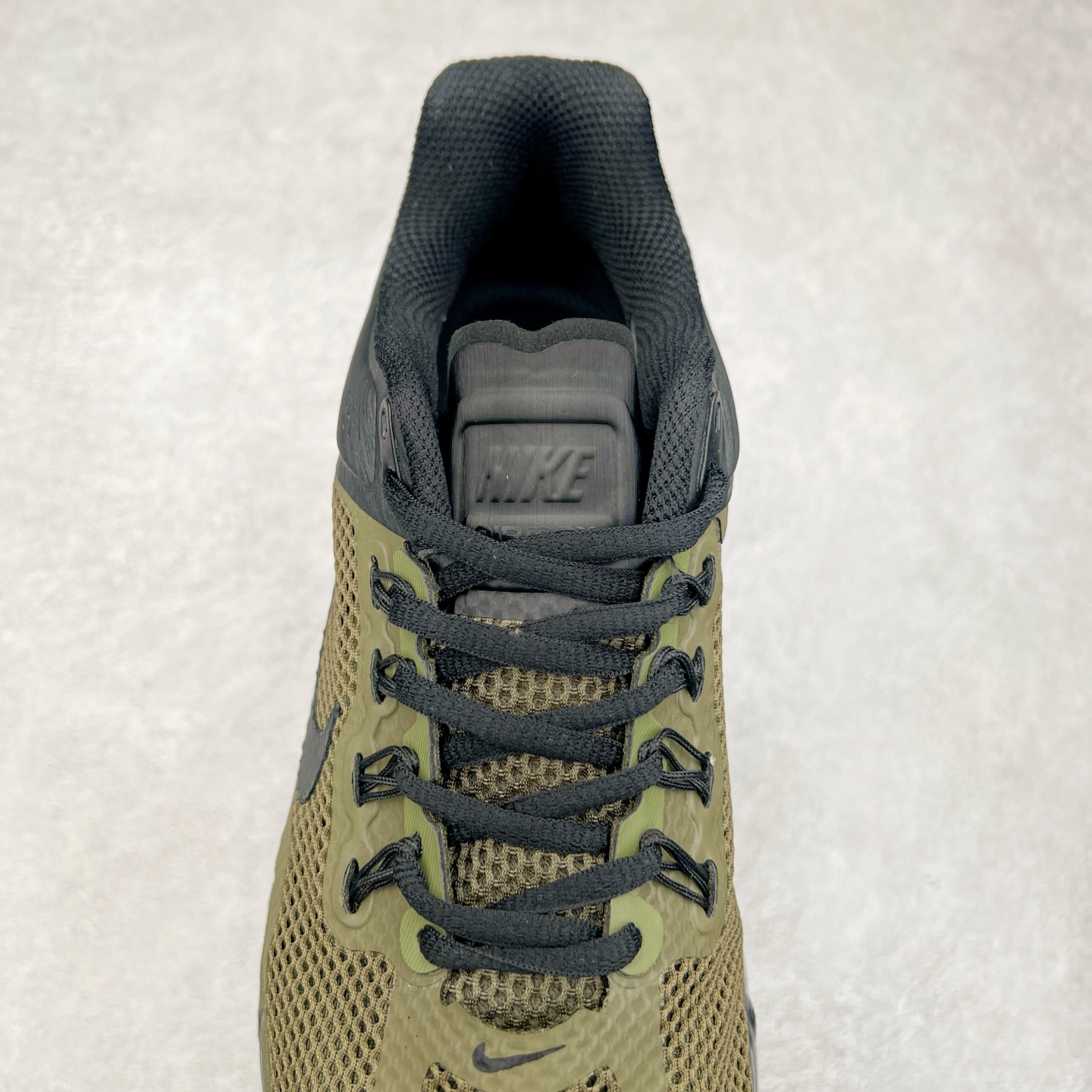 图片[5]-＃纯原 NK Air Max 2013 经典舒适时尚耐磨透气低帮气垫跑步鞋 FZ3156-222 携时尚设计闪亮回归 出众有型 采用网眼布细节和运动风无缝覆面 助你保持清爽感受 塑就焕新造型 经典 Flywire 设计搭配经典全掌型 Max Air 缓震配置 缔造出众舒适感和支撑效果实拍调校N版已经零色差零失真 百分百还原实物色彩所见即所得 不存在货不对板色差等低级问题 选购参考实物拍摄 不混卖不参货 只用心做好货严格选品 承诺混一赔十 尺码：35.5 36 36.5 37.5 38 38.5 39 40 40.5 41 42 42.5 43 44 44.5 45 46 46.5-选品中心