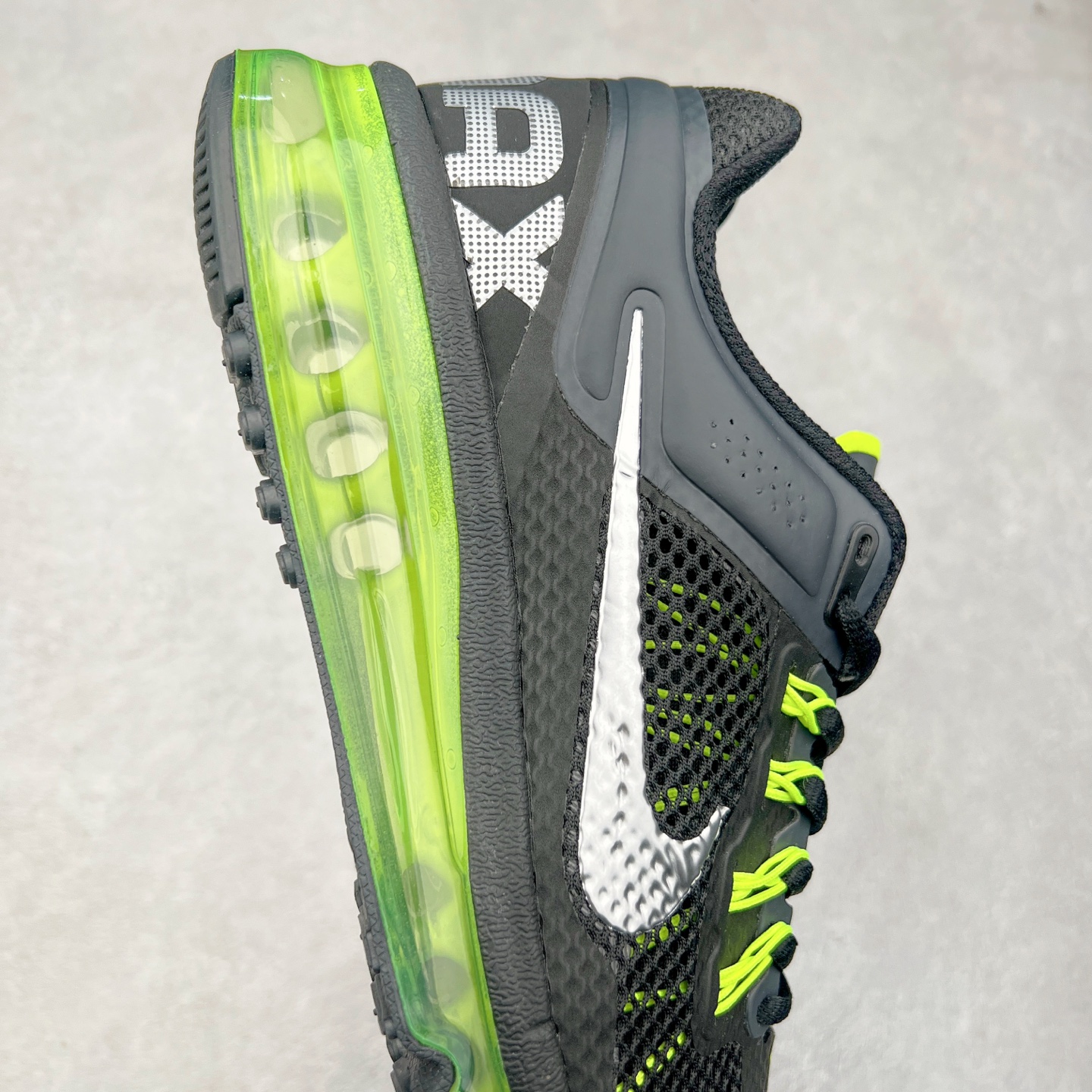 图片[6]-＃纯原 NK Air Max 2013 经典舒适时尚耐磨透气低帮气垫跑步鞋 555426-003 携时尚设计闪亮回归 出众有型 采用网眼布细节和运动风无缝覆面 助你保持清爽感受 塑就焕新造型 经典 Flywire 设计搭配经典全掌型 Max Air 缓震配置 缔造出众舒适感和支撑效果实拍调校N版已经零色差零失真 百分百还原实物色彩所见即所得 不存在货不对板色差等低级问题 选购参考实物拍摄 不混卖不参货 只用心做好货严格选品 承诺混一赔十 尺码：35.5 36 36.5 37.5 38 38.5 39 40 40.5 41 42 42.5 43 44 44.5 45 46 46.5-选品中心