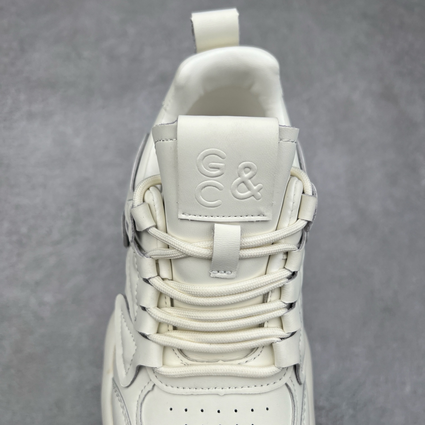 图片[5]-GG-CC Chunky Low白鹿同款独星球 2024新款GGCC低帮复古厚底增高老爹鞋 时髦look轻松定格 不费力展现率性氛围 原版正确大底 高档银盒 酷帅机能风不规则设计大底 8CM 增高厚底 大长腿既视感轻松拿捏 货号：G24X9833 尺码：35 36 37 38 39 40-选品中心