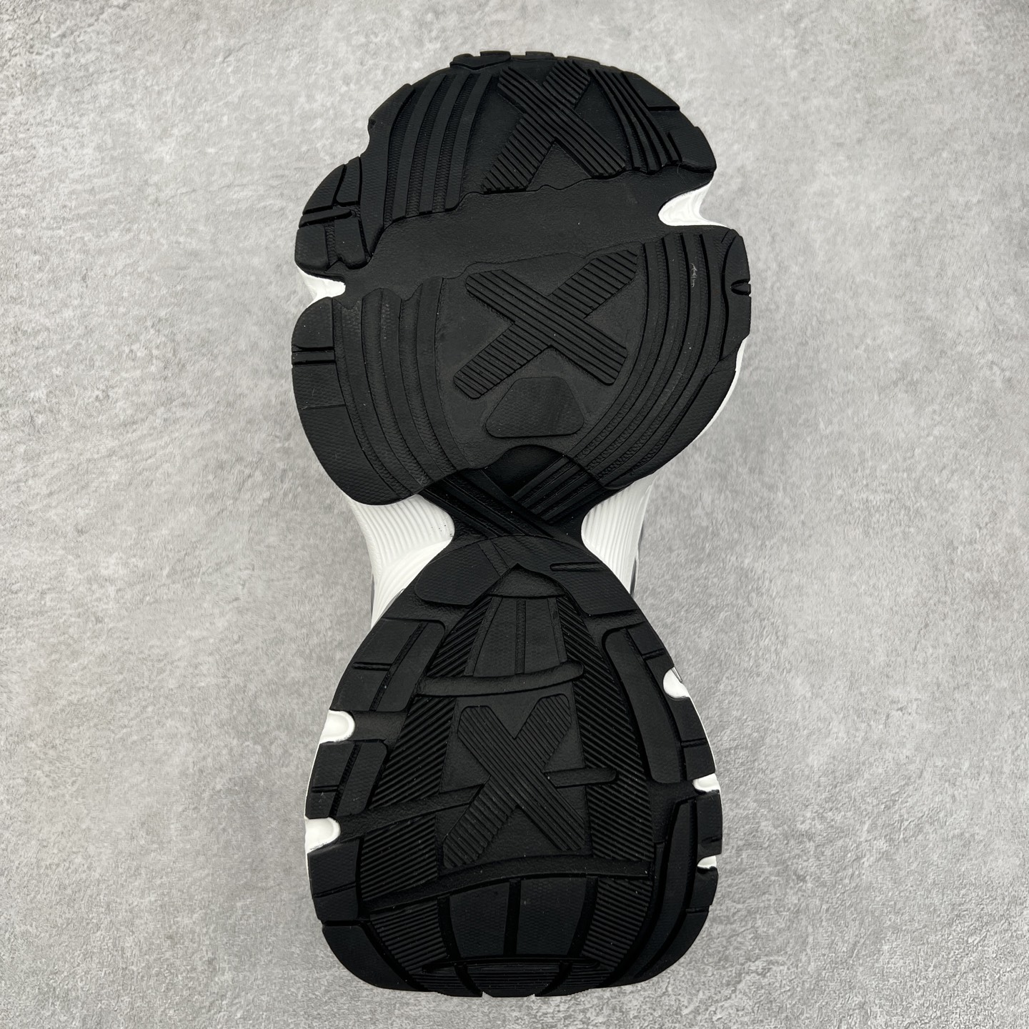 图片[9]-GG-CC Chunky Low白鹿同款独星球 2024新款GGCC低帮复古厚底增高老爹鞋 时髦look轻松定格 不费力展现率性氛围 原版正确大底 高档银盒 酷帅机能风不规则设计大底 8CM 增高厚底 大长腿既视感轻松拿捏 货号：G24X9833 尺码：35 36 37 38 39 40-选品中心