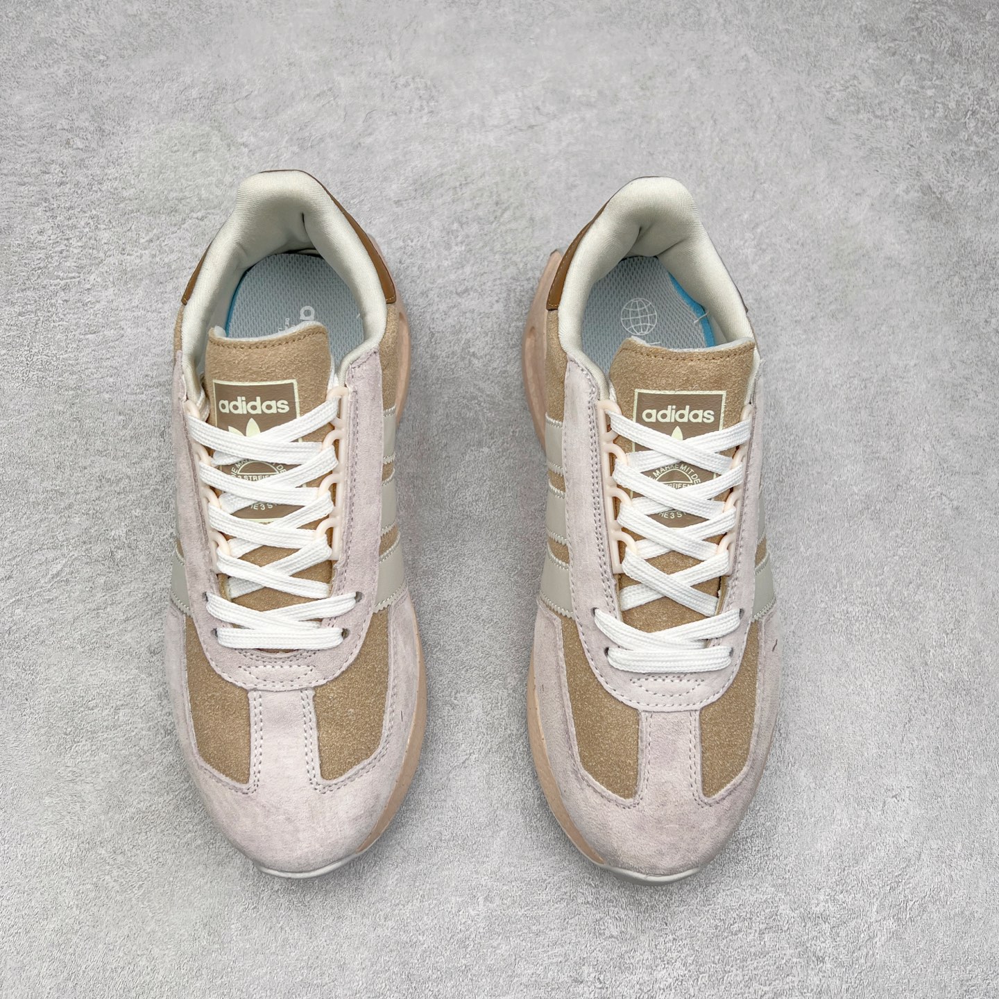 图片[2]-AD Originals Retropy Boost E5系列复古赛车原型一代系列爆米花缓震休闲运动慢跑鞋 复古风格鞋款作为如今的流行趋势之一深受欢迎，正是因此，将品牌历史经典设计与现代材料和技术相融合成为了Originals的创作思路，重新带来那些经典作品并赋予新诠释，使其跨越历史，成为时代标签。通过重新组合品牌历史经典与当代创新技术 Originals推出Retropy E5新鞋款 在延续复古韵味的同时，设计上做出更适应于现代化审美的调整。鞋面采用尼龙材质和绒面革结合打造，搭配BOOST材质中底提供舒适的日常穿着体验。尺码：36 36⅔ 37⅓ 38 38⅔ 39⅓ 40 40⅔ 41⅓ 42 42⅔ 43⅓ 44 45-选品中心