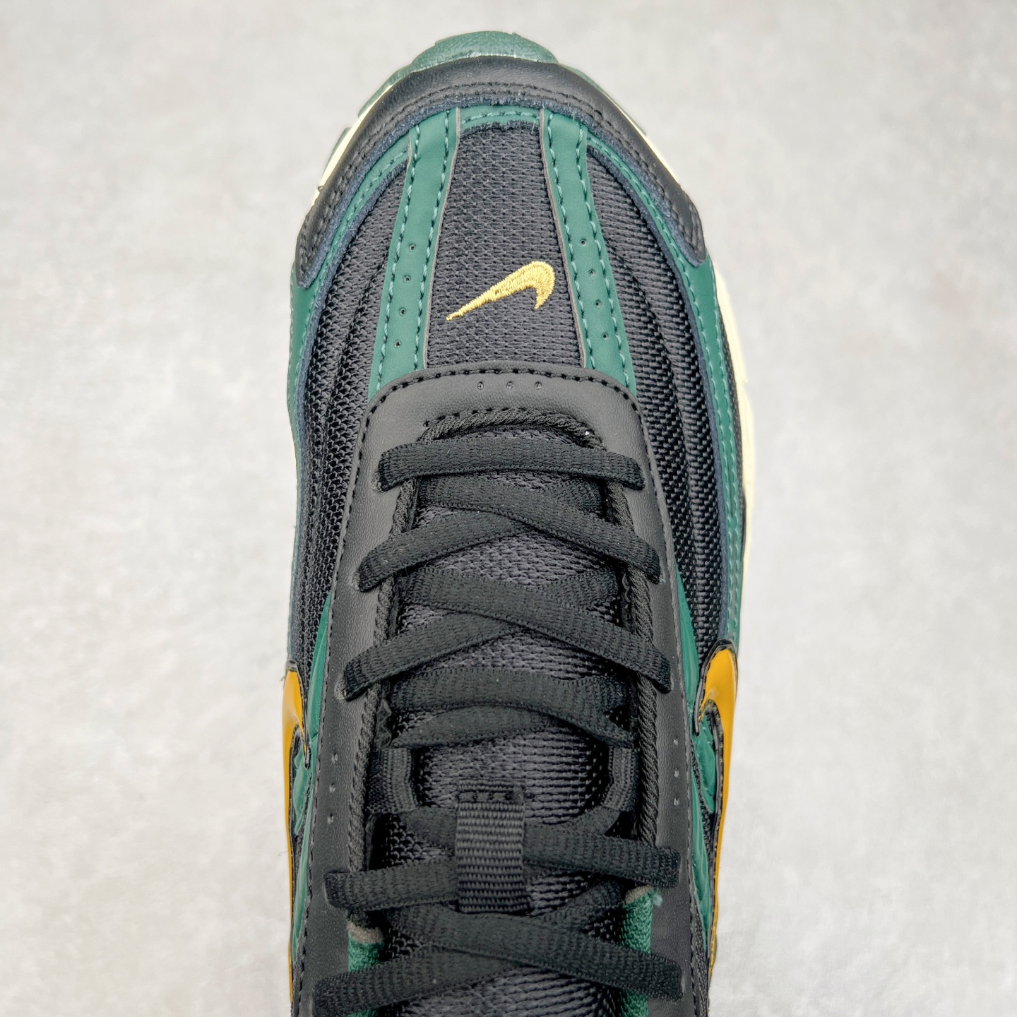 图片[4]-NK Initiator 创始者系列复古老爹鞋运动舒适复古网布合成革减震防滑耐磨低帮休闲跑步鞋 HQ3611-010 Ins爆火全新韩系古着风 回味经典 采用透气网眼鞋面和支撑覆盖层 自然运动设计的Phlyon中底用于缓冲 BRS 1000碳橡胶外底具有轻质柔韧性 牵引力和耐用性 实拍调校N版已经零色差零失真 百分百还原实物色彩所见即所得 不存在货不对板色差等低级问题 选购参考实物拍摄 不混卖不参货 只用心做好货严格选品 承诺混一赔十 尺码：36 36.5 37.5 38 38.5 39 40 40.5 41 42 42.5 43 44 44.5 45-选品中心