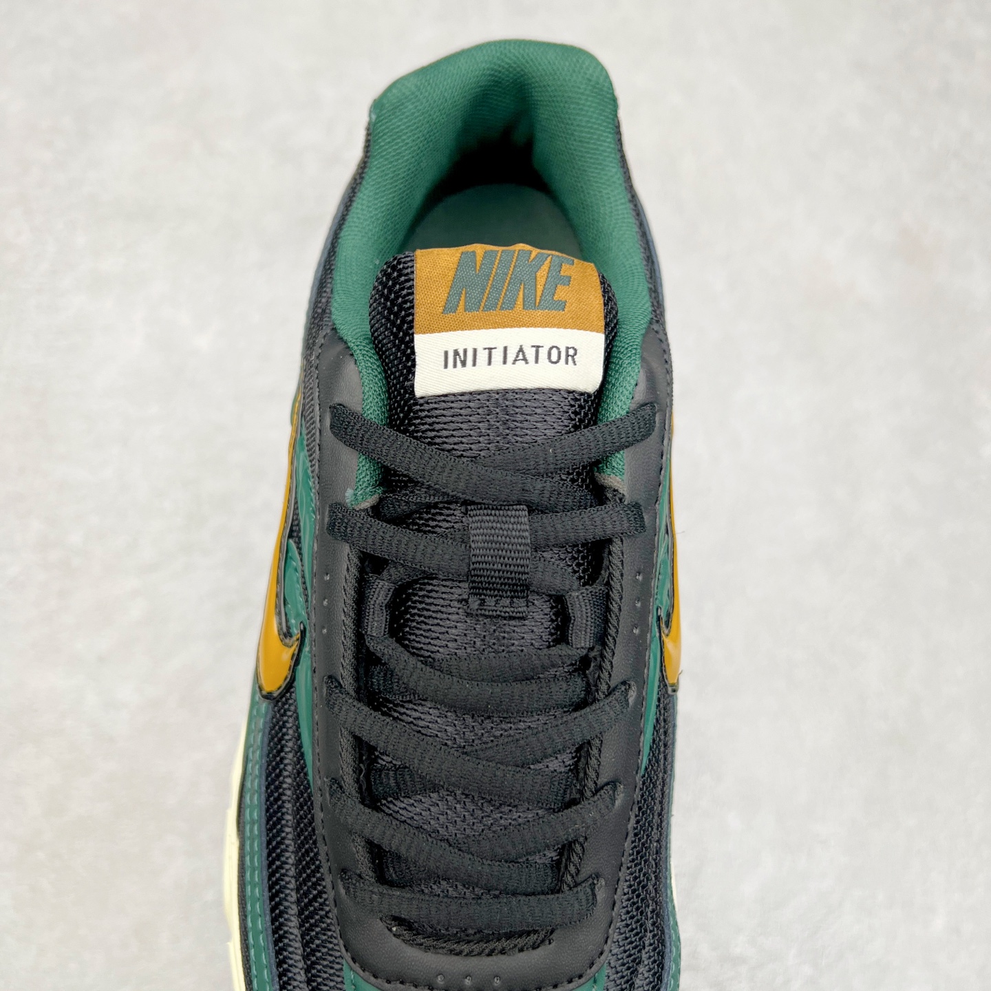 图片[5]-NK Initiator 创始者系列复古老爹鞋运动舒适复古网布合成革减震防滑耐磨低帮休闲跑步鞋 HQ3611-010 Ins爆火全新韩系古着风 回味经典 采用透气网眼鞋面和支撑覆盖层 自然运动设计的Phlyon中底用于缓冲 BRS 1000碳橡胶外底具有轻质柔韧性 牵引力和耐用性 实拍调校N版已经零色差零失真 百分百还原实物色彩所见即所得 不存在货不对板色差等低级问题 选购参考实物拍摄 不混卖不参货 只用心做好货严格选品 承诺混一赔十 尺码：36 36.5 37.5 38 38.5 39 40 40.5 41 42 42.5 43 44 44.5 45-选品中心