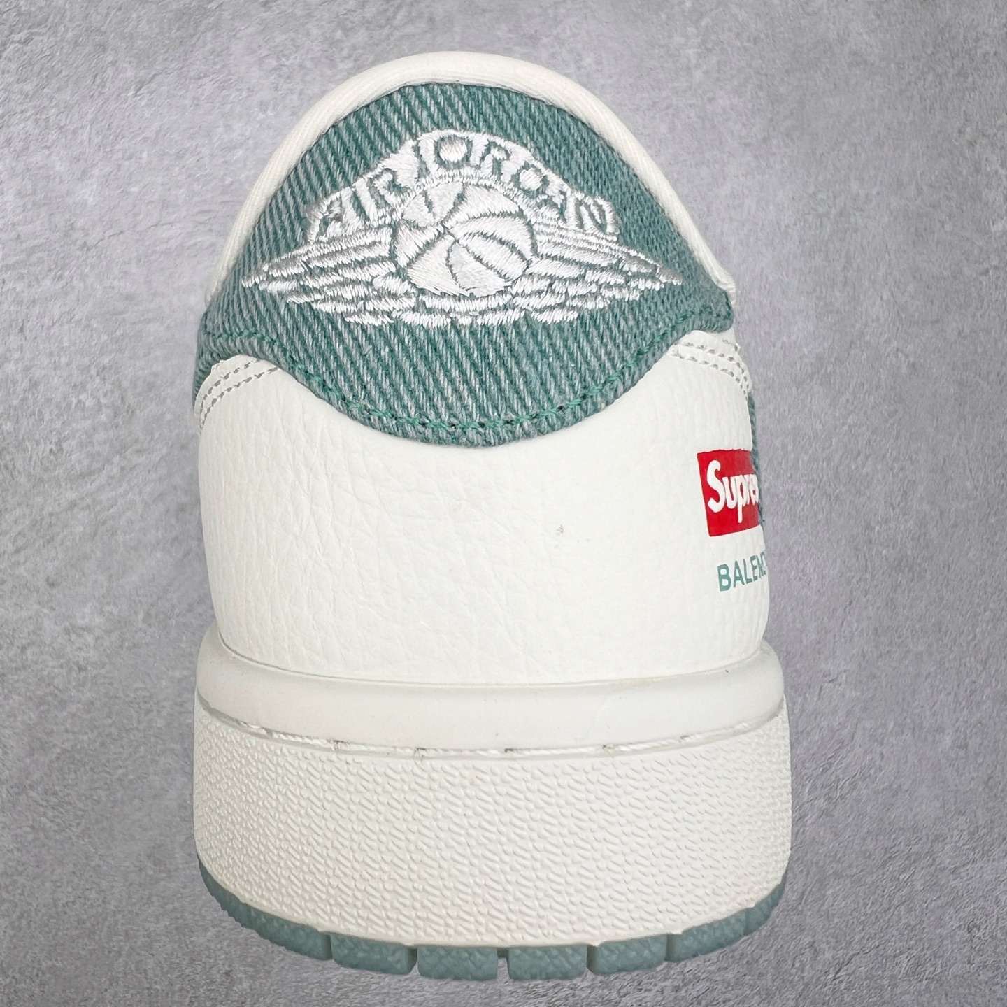 图片[8]-TS x Air Jordan AJ1 Low 倒钩低帮联名定制配色 JH6088-706 原厂内置气垫魔块 A模大底 头层小牛皮 鞋舌AJ原厂专用牛津布+AJ专用反口珍珠布+原厂无杂质高弹内里海棉+特殊封边弹力鞋带 实拍调校N版已经零色差零失真 百分百还原实物色彩所见即所得 不存在货不对板色差等低级问题 选购参考实物拍摄 不混卖不参货 只用心做好货严格选品 承诺混一赔十 尺码：36 36.5 37.5 38 38.5 39 40 40.5 41 42 42.5 43 44 44.5 45-选品中心