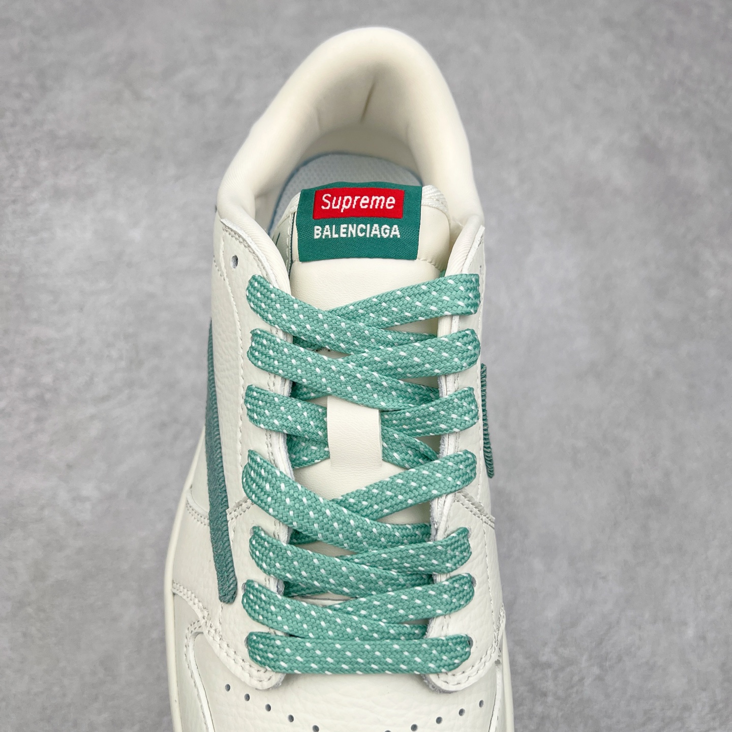 图片[5]-TS x Air Jordan AJ1 Low 倒钩低帮联名定制配色 JH6088-706 原厂内置气垫魔块 A模大底 头层小牛皮 鞋舌AJ原厂专用牛津布+AJ专用反口珍珠布+原厂无杂质高弹内里海棉+特殊封边弹力鞋带 实拍调校N版已经零色差零失真 百分百还原实物色彩所见即所得 不存在货不对板色差等低级问题 选购参考实物拍摄 不混卖不参货 只用心做好货严格选品 承诺混一赔十 尺码：36 36.5 37.5 38 38.5 39 40 40.5 41 42 42.5 43 44 44.5 45-选品中心