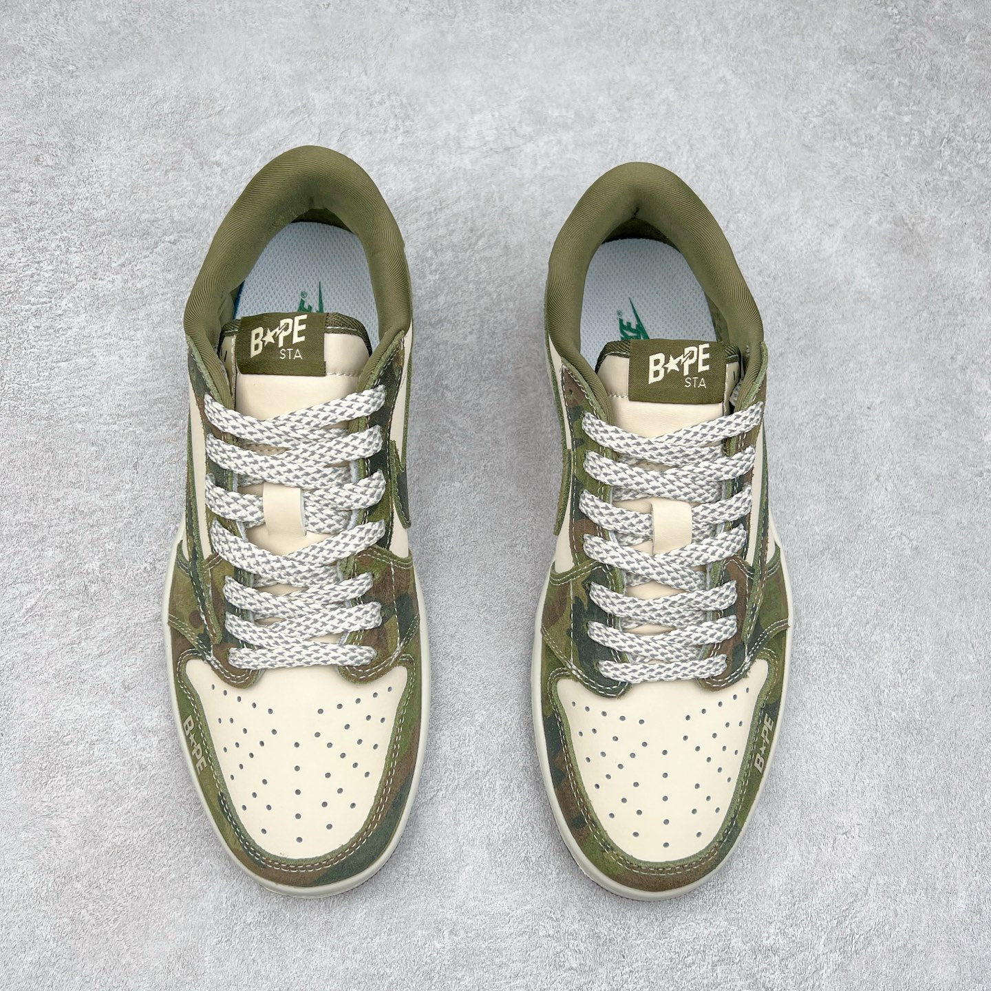 图片[2]-TS x Air Jordan AJ1 Low 倒钩低帮联名定制配色 CH6336-014 原厂内置气垫魔块 A模大底 头层小牛皮 鞋舌AJ原厂专用牛津布+AJ专用反口珍珠布+原厂无杂质高弹内里海棉+特殊封边弹力鞋带 实拍调校N版已经零色差零失真 百分百还原实物色彩所见即所得 不存在货不对板色差等低级问题 选购参考实物拍摄 不混卖不参货 只用心做好货严格选品 承诺混一赔十 尺码：36 36.5 37.5 38 38.5 39 40 40.5 41 42 42.5 43 44 44.5 45-选品中心