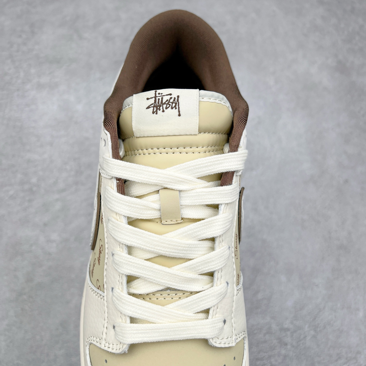 图片[5]-NK Dunk Low 定制配色 SJ1089-001 大厂出品 极力推荐 原装头层材料 独家版型蒸餾加工帶來的是更好的视觉和脚感体验大厂纯原品质出货 清洁度 电绣工艺 皮料切割干净无任何毛边 细节完美 实拍调校N版已经零色差零失真 百分百还原实物色彩所见即所得 不存在货不对板色差等低级问题 选购参考实物拍摄 不混卖不参货 只用心做好货严格选品 承诺混一赔十 尺码：36 36.5 37.5 38 38.5 39 40 40.5 41 42 42.5 43 44 44.5 45-选品中心