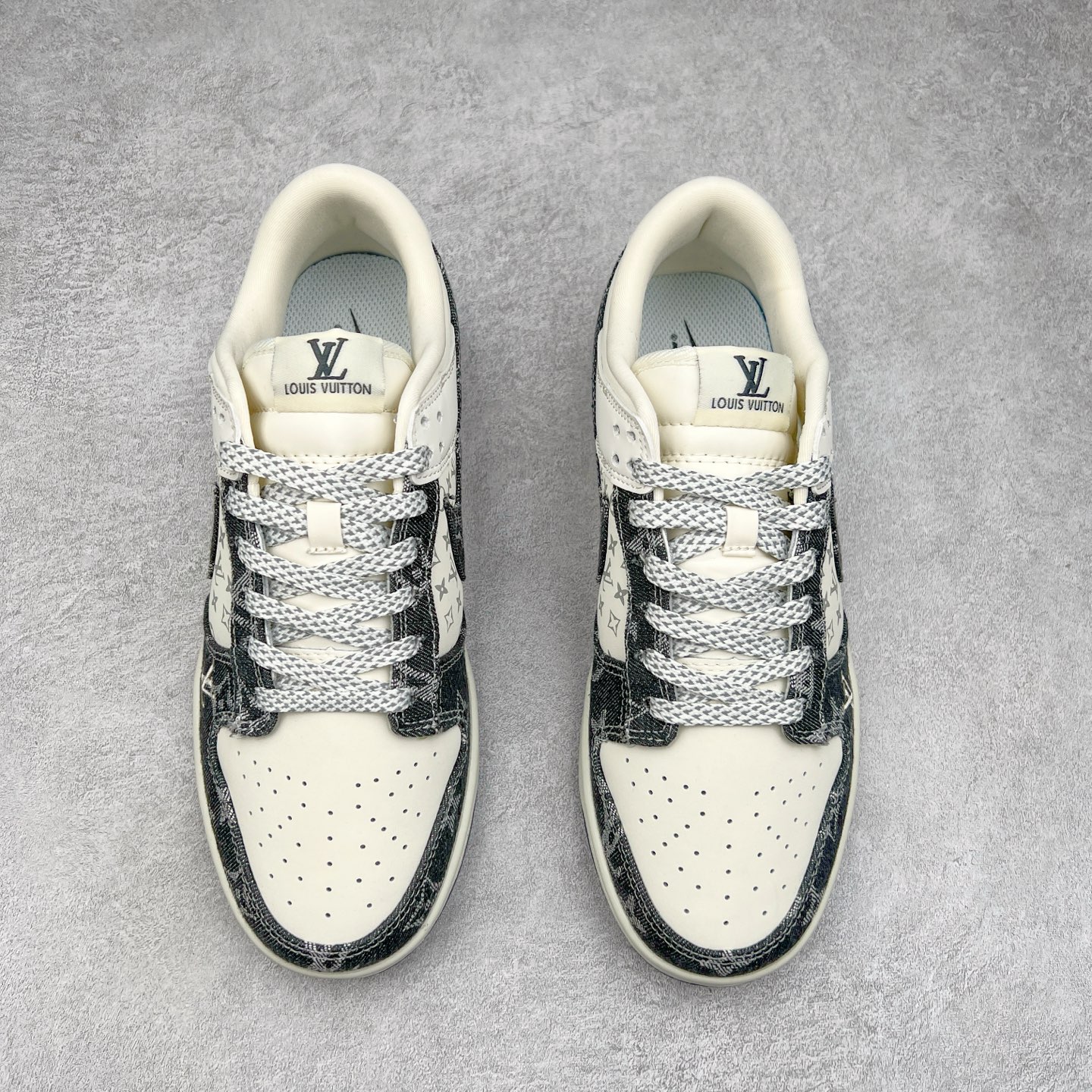 图片[2]-NK Dunk Low 定制配色 CH8311-236 大厂出品 极力推荐 原装头层材料 独家版型蒸餾加工帶來的是更好的视觉和脚感体验大厂纯原品质出货 清洁度 电绣工艺 皮料切割干净无任何毛边 细节完美 实拍调校N版已经零色差零失真 百分百还原实物色彩所见即所得 不存在货不对板色差等低级问题 选购参考实物拍摄 不混卖不参货 只用心做好货严格选品 承诺混一赔十 尺码：36 36.5 37.5 38 38.5 39 40 40.5 41 42 42.5 43 44 44.5 45-选品中心