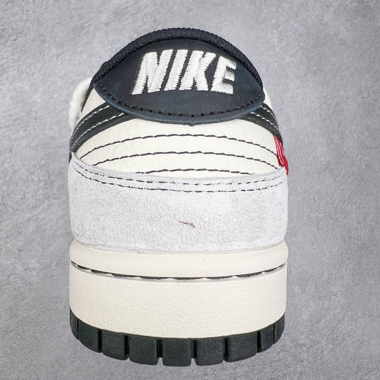 图片[8]-NK Dunk Low 定制配色 YX5066-231 大厂出品 极力推荐 原装头层材料 独家版型蒸餾加工帶來的是更好的视觉和脚感体验大厂纯原品质出货 清洁度 电绣工艺 皮料切割干净无任何毛边 细节完美 实拍调校N版已经零色差零失真 百分百还原实物色彩所见即所得 不存在货不对板色差等低级问题 选购参考实物拍摄 不混卖不参货 只用心做好货严格选品 承诺混一赔十 尺码：36 36.5 37.5 38 38.5 39 40 40.5 41 42 42.5 43 44 44.5 45-选品中心