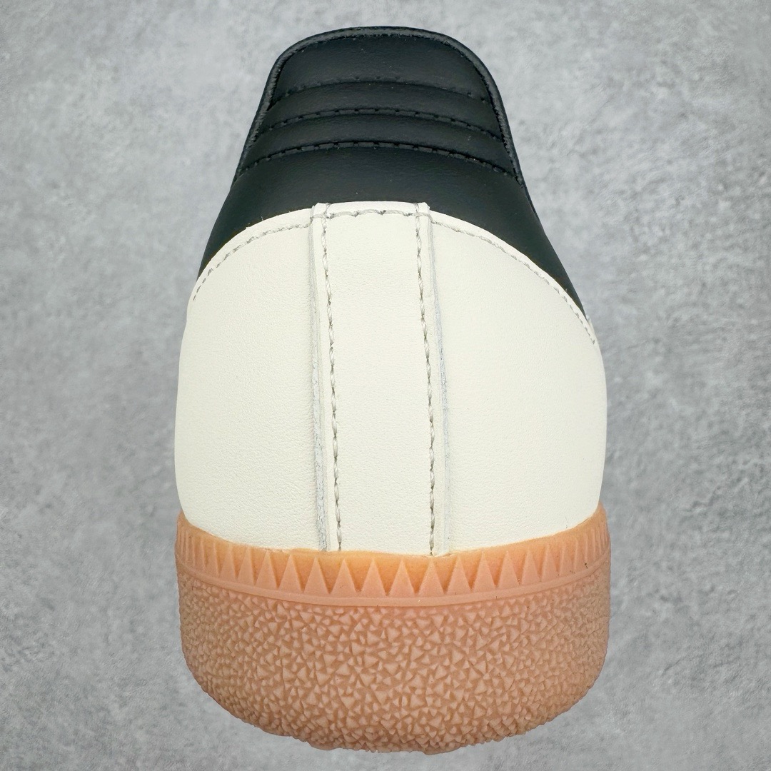 图片[8]-＃纯原福利 AD Original Samba OG 复古经典轻便板鞋 ID0478 正确烫金高频细节 原装纳米超迁皮料 独家私模橡胶大底 原盒原配 正确黑色中底布 这款桑巴鞋展示了高质量的工艺 带有装饰的超锁缝制和无缝的手感 柔软、柔软的皮革造型和标志性的3条纹完成了精致的外观 正规合身鞋带 鞋面上有绒面鞋垫 橡胶鞋底 享受正畸套筒软感 自50年代首次亮相以来就一直在赢得粉丝的青睐 尺码：35.5 36 36.5 37.5 38 38.5 39 40 40.5 41 42 42.5 43 44 44.5 45-选品中心