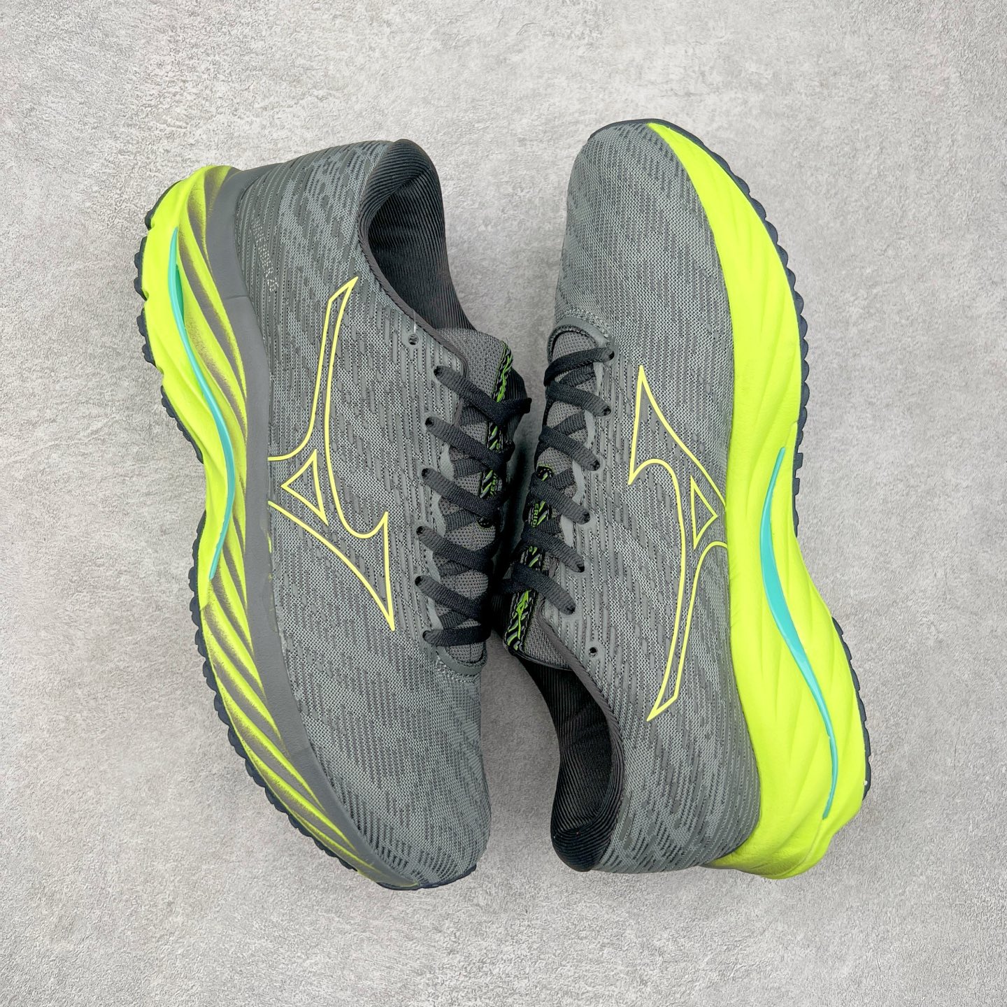 图片[3]-Mizuno Wave Rider 27 美津浓复古厚底织物合成革防滑耐磨透气低帮休闲跑步鞋 美津浓（Mizuno）是日本美津浓株式会社于1906年创立的运动品牌，经过一个多世纪的不断努力现已成为世界著名的运动器具、服装和鞋类生产商。美津浓力求服务于各类运动项目，并竭力使运动生活更加愉快和振奋。产品种类齐全，覆盖几乎全部主要运动项目，达到30万多个品类。尺码：36 36.5 37.5 38 38.5 39 40 40.5 41 42 42.5 43 44 44.5 45-选品中心