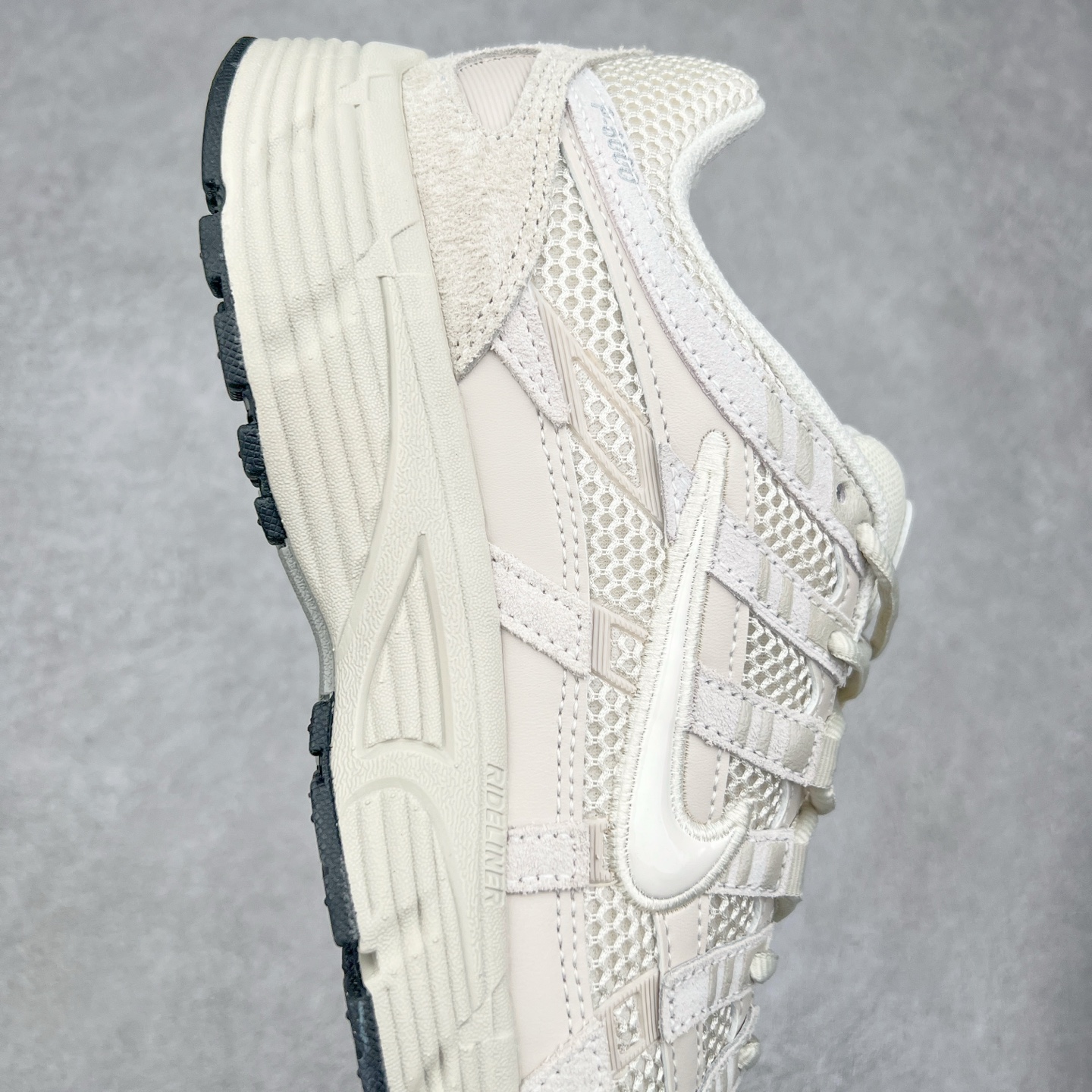 图片[6]-NK P-6000 系列低帮复古老爹风休闲运动舒适慢跑鞋 HF0015-100 购入原鞋原装纸板楦头开发 独家私模四层组合大底 市场唯一正确版本 良心定价 新配色陆续出货 进口三文治网面 融合 Pegasus 过往运动鞋设计 助力 21 世纪早期跑步运动跃升时尚新高度 采用透气网眼布、运动风格线条和耐穿覆面 兼具吸睛外观和舒适感受 中底泡绵以田径赛道为灵感 打造厚实设计 缔造出众缓震性能 尺码：36 36.5 37.5 38 38.5 39 40 40.5 41 42 42.5 43 44 44.5 45-选品中心