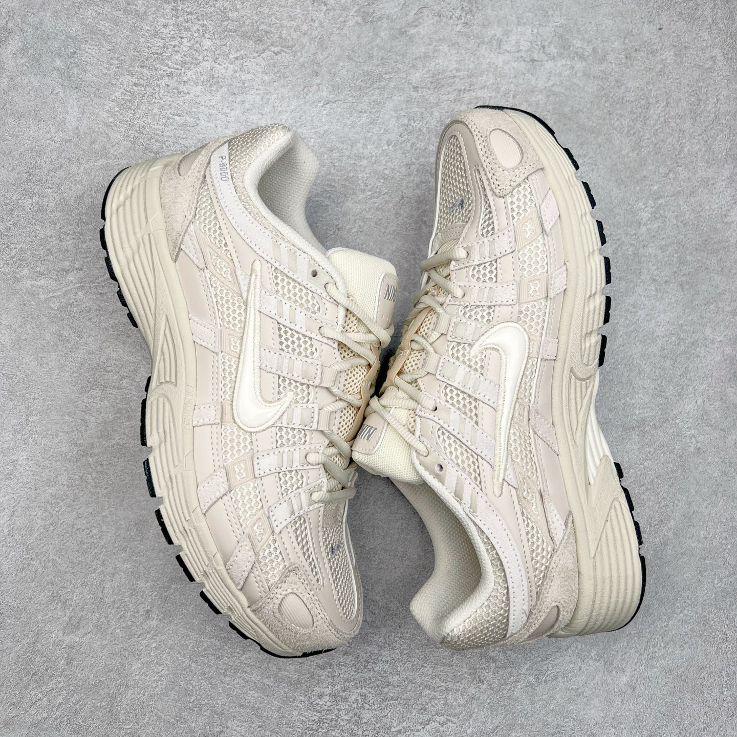 图片[3]-NK P-6000 系列低帮复古老爹风休闲运动舒适慢跑鞋 HF0015-100 购入原鞋原装纸板楦头开发 独家私模四层组合大底 市场唯一正确版本 良心定价 新配色陆续出货 进口三文治网面 融合 Pegasus 过往运动鞋设计 助力 21 世纪早期跑步运动跃升时尚新高度 采用透气网眼布、运动风格线条和耐穿覆面 兼具吸睛外观和舒适感受 中底泡绵以田径赛道为灵感 打造厚实设计 缔造出众缓震性能 尺码：36 36.5 37.5 38 38.5 39 40 40.5 41 42 42.5 43 44 44.5 45-选品中心