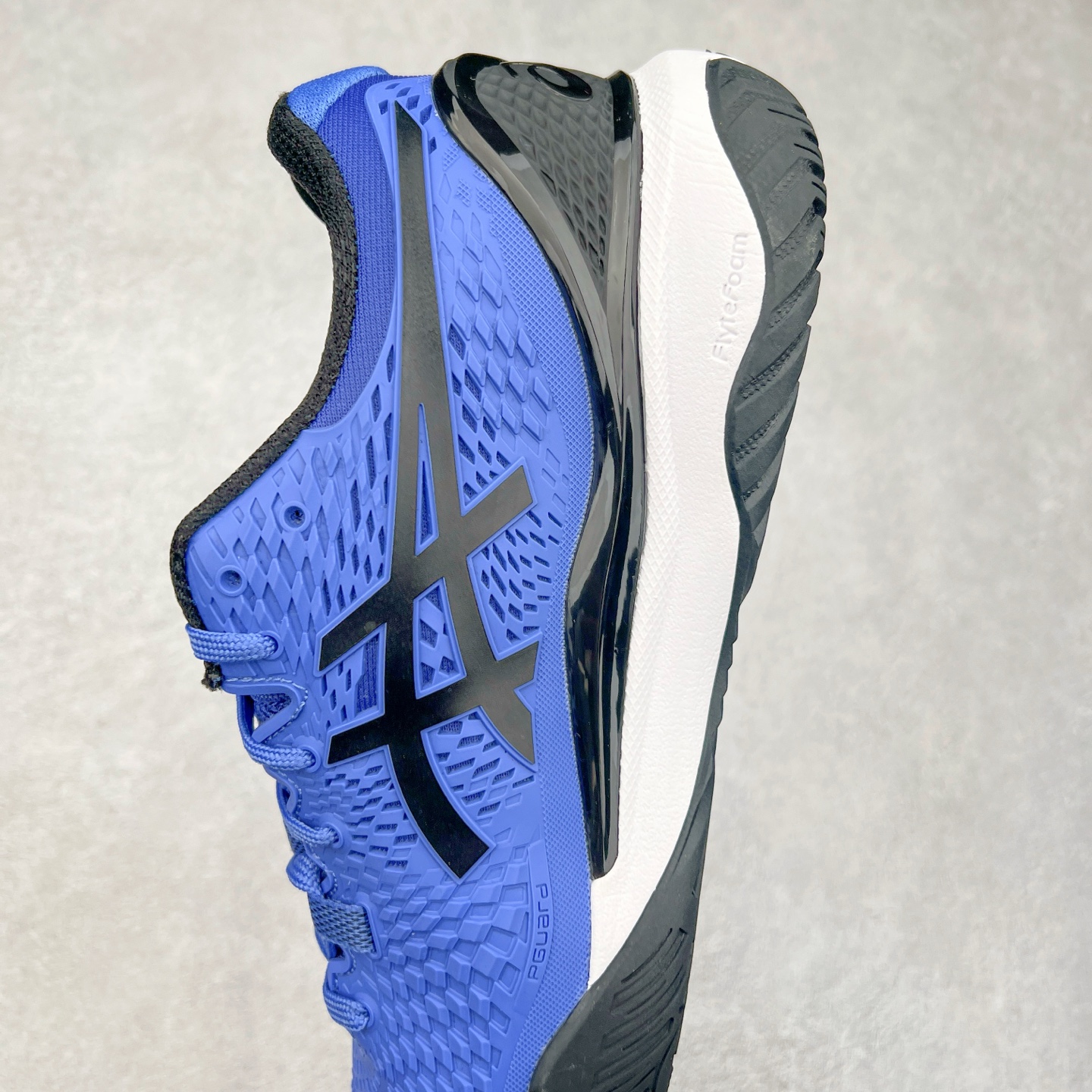 图片[7]-Asics Gel-Resolution 9 亚瑟士防滑耐磨透气 低帮网球鞋 Gel Resolution 9 是一款为快速进攻型球员设计的网球鞋，它有以下特点：鞋底没有刚性的鞋骨，让脚底感受到更多缓冲，舒适度极高。鞋内提供出色的支撑力和梦幻般的舒适感，让你在场上自信满满。鞋底采用 DynaWall 技术，增强了抓地力和反弹力，让你在移动中更灵活。尺码：36 36.5 37 38 38.5 39 40 40.5 41 42 42.5 43 44 45-选品中心