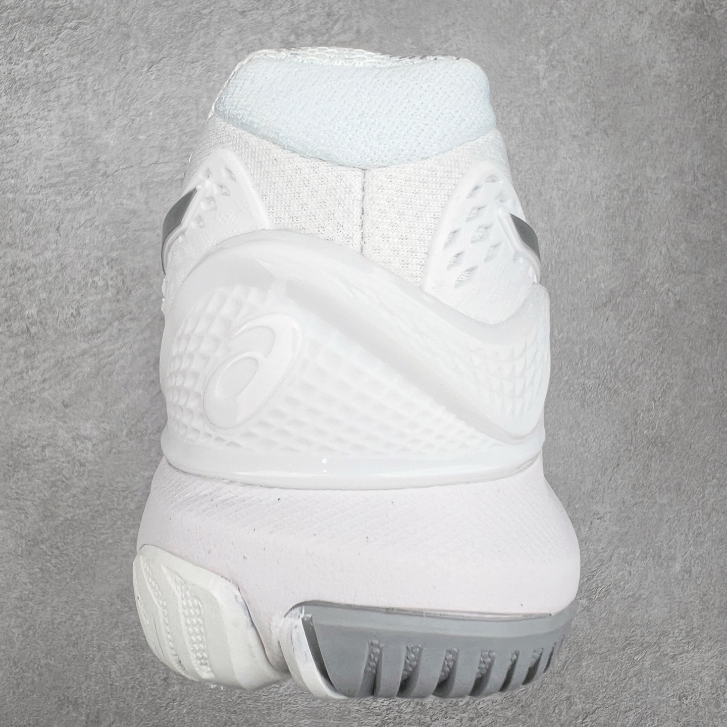 图片[8]-Asics Gel-Resolution 9 亚瑟士防滑耐磨透气 低帮网球鞋 Gel Resolution 9 是一款为快速进攻型球员设计的网球鞋，它有以下特点：鞋底没有刚性的鞋骨，让脚底感受到更多缓冲，舒适度极高。鞋内提供出色的支撑力和梦幻般的舒适感，让你在场上自信满满。鞋底采用 DynaWall 技术，增强了抓地力和反弹力，让你在移动中更灵活。尺码：36 36.5 37 38 38.5 39 40 40.5 41 42 42.5 43 44 45-选品中心