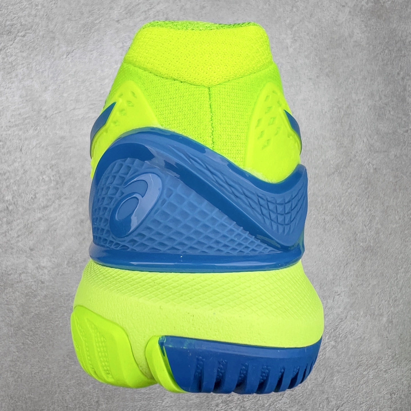 图片[8]-Asics Gel-Resolution 9 亚瑟士防滑耐磨透气 低帮网球鞋 Gel Resolution 9 是一款为快速进攻型球员设计的网球鞋，它有以下特点：鞋底没有刚性的鞋骨，让脚底感受到更多缓冲，舒适度极高。鞋内提供出色的支撑力和梦幻般的舒适感，让你在场上自信满满。鞋底采用 DynaWall 技术，增强了抓地力和反弹力，让你在移动中更灵活。尺码：36 36.5 37 38 38.5 39 40 40.5 41 42 42.5 43 44 45-选品中心