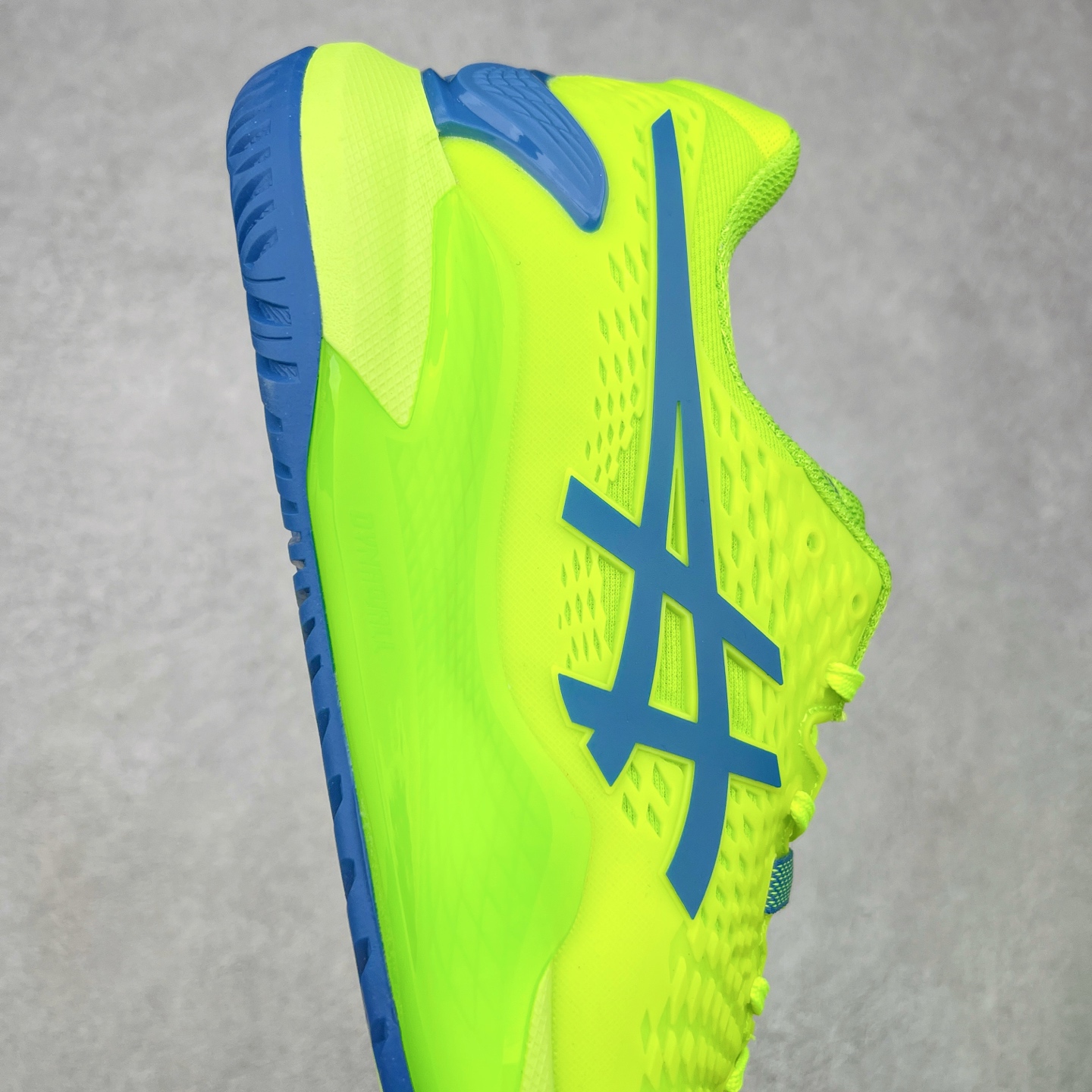 图片[6]-Asics Gel-Resolution 9 亚瑟士防滑耐磨透气 低帮网球鞋 Gel Resolution 9 是一款为快速进攻型球员设计的网球鞋，它有以下特点：鞋底没有刚性的鞋骨，让脚底感受到更多缓冲，舒适度极高。鞋内提供出色的支撑力和梦幻般的舒适感，让你在场上自信满满。鞋底采用 DynaWall 技术，增强了抓地力和反弹力，让你在移动中更灵活。尺码：36 36.5 37 38 38.5 39 40 40.5 41 42 42.5 43 44 45-选品中心