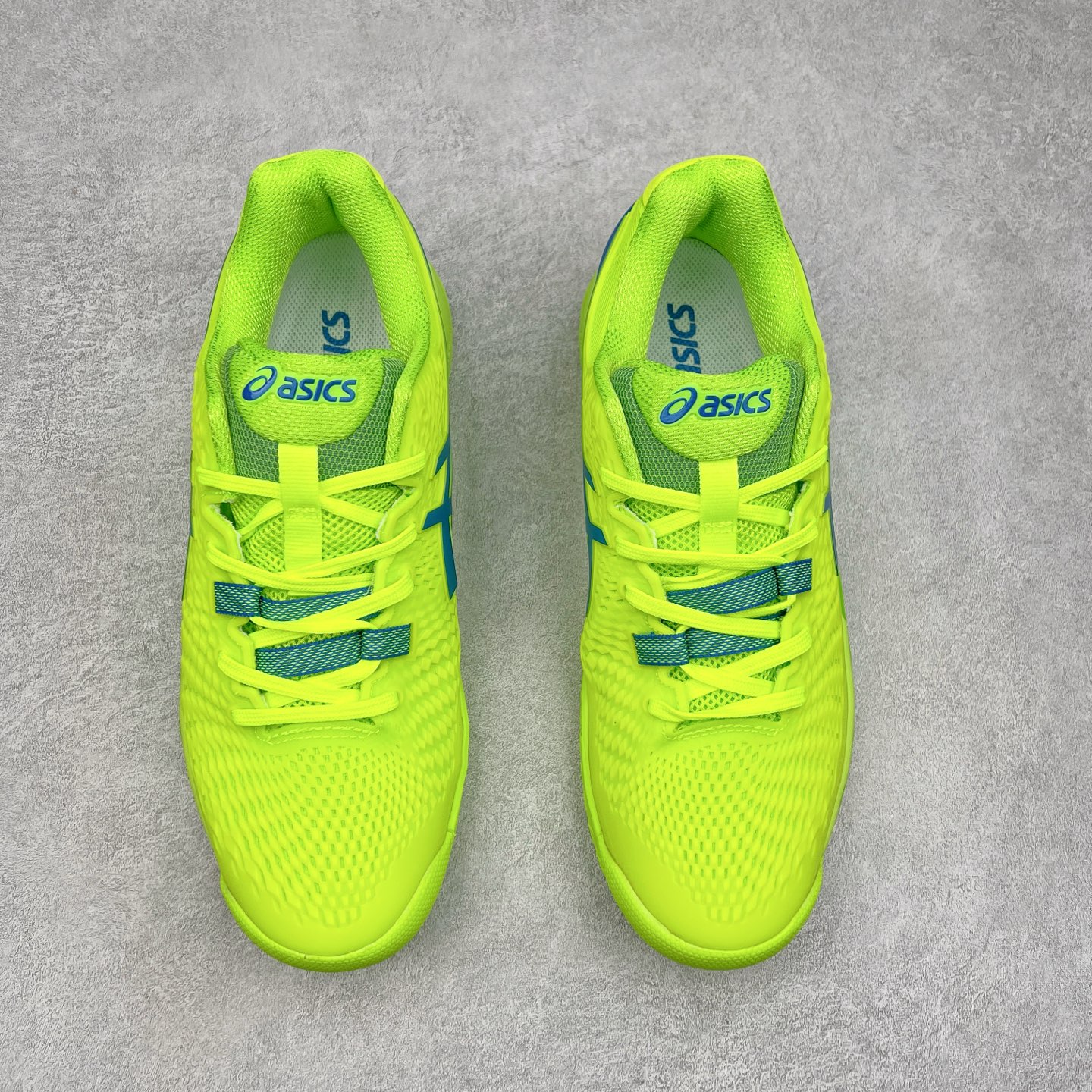 图片[2]-Asics Gel-Resolution 9 亚瑟士防滑耐磨透气 低帮网球鞋 Gel Resolution 9 是一款为快速进攻型球员设计的网球鞋，它有以下特点：鞋底没有刚性的鞋骨，让脚底感受到更多缓冲，舒适度极高。鞋内提供出色的支撑力和梦幻般的舒适感，让你在场上自信满满。鞋底采用 DynaWall 技术，增强了抓地力和反弹力，让你在移动中更灵活。尺码：36 36.5 37 38 38.5 39 40 40.5 41 42 42.5 43 44 45-选品中心