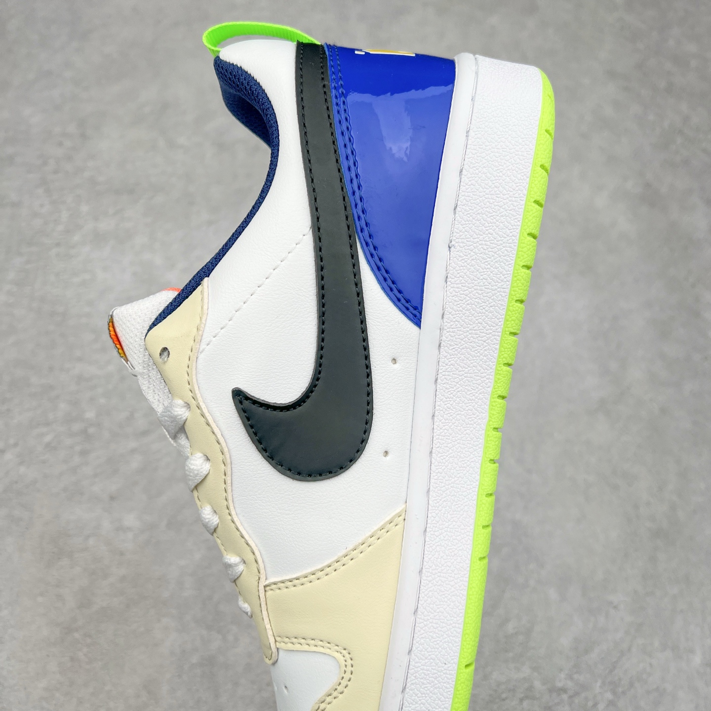 图片[7]-NK Court Borough Low CB2 小空军低帮百搭透气休闲运动板鞋 HF0742-161 口碑实力大厂出品 出货即市场巅峰 全套原纸板楦头开发 原汁原味 完美呈现版型 原数据独家私模大底 超高清洁度 极限压缩成本 超级跑量款式 经典耐用的设计 兼顾舒适脚感和出众风范 演绎匠心之作 结构性的支撑贴合感结合复古篮球设计 塑就场外全明星风范 尺码：35.5 36 36.5 37.5 38 38.5 39 40 40.5 41 42 42.5 43 44 44.5 45 46 47.5-选品中心