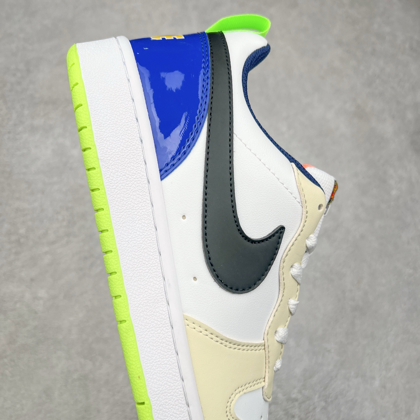 图片[6]-NK Court Borough Low CB2 小空军低帮百搭透气休闲运动板鞋 HF0742-161 口碑实力大厂出品 出货即市场巅峰 全套原纸板楦头开发 原汁原味 完美呈现版型 原数据独家私模大底 超高清洁度 极限压缩成本 超级跑量款式 经典耐用的设计 兼顾舒适脚感和出众风范 演绎匠心之作 结构性的支撑贴合感结合复古篮球设计 塑就场外全明星风范 尺码：35.5 36 36.5 37.5 38 38.5 39 40 40.5 41 42 42.5 43 44 44.5 45 46 47.5-选品中心