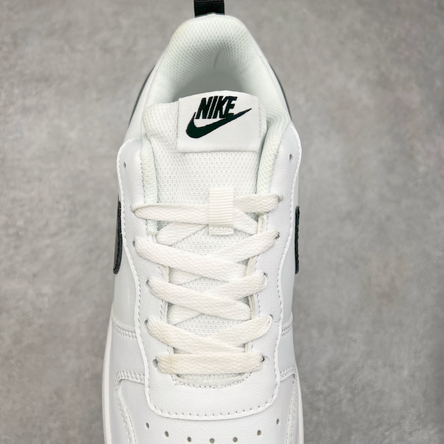 图片[5]-NK Court Borough Low CB2 小空军低帮百搭透气休闲运动板鞋 HF0742-161 口碑实力大厂出品 出货即市场巅峰 全套原纸板楦头开发 原汁原味 完美呈现版型 原数据独家私模大底 超高清洁度 极限压缩成本 超级跑量款式 经典耐用的设计 兼顾舒适脚感和出众风范 演绎匠心之作 结构性的支撑贴合感结合复古篮球设计 塑就场外全明星风范 尺码：35.5 36 36.5 37.5 38 38.5 39 40 40.5 41 42 42.5 43 44 44.5 45 46 47.5-选品中心