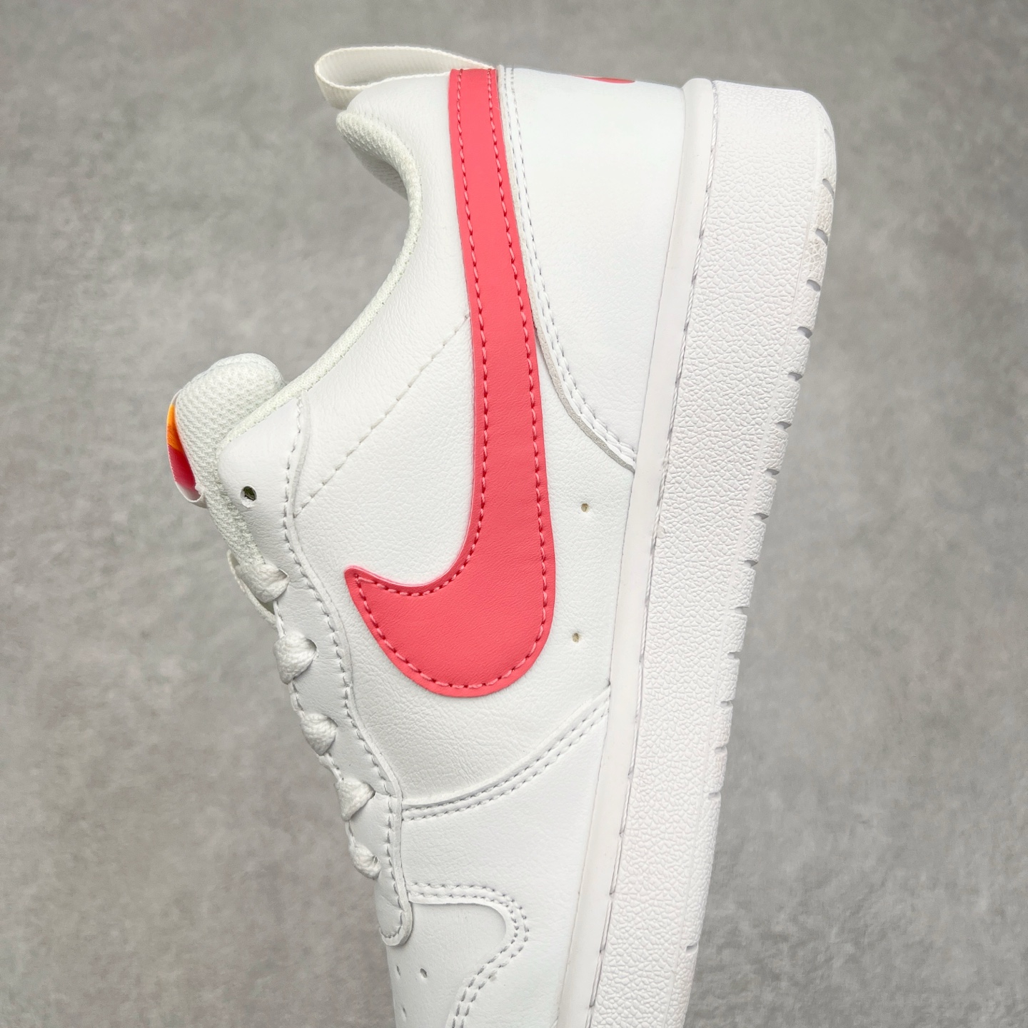 图片[7]-NK Court Borough Low CB2 小空军低帮百搭透气休闲运动板鞋 HF0742-161 口碑实力大厂出品 出货即市场巅峰 全套原纸板楦头开发 原汁原味 完美呈现版型 原数据独家私模大底 超高清洁度 极限压缩成本 超级跑量款式 经典耐用的设计 兼顾舒适脚感和出众风范 演绎匠心之作 结构性的支撑贴合感结合复古篮球设计 塑就场外全明星风范 尺码：35.5 36 36.5 37.5 38 38.5 39 40 40.5 41 42 42.5 43 44 44.5 45 46 47.5-选品中心