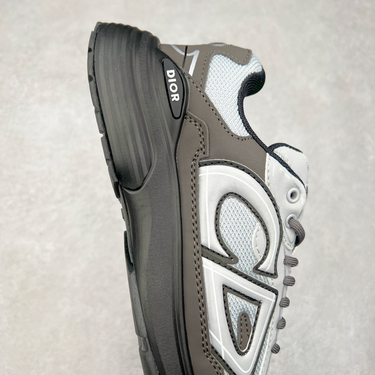 图片[6]-＃福利特价 Dior B30 迪奥网眼织物低帮运动休闲鞋 该款系列采用黑网色眼织物白和色科技料面精心制 作饰以反光“CD30”图形标志 外格轻盈的刻雕效果橡胶鞋搭底配标志性点的缀提升格调 内弹部力细节塑造想理的舒适穿着体验可与各休式闲造型配搭 彰显尚时现代的运风动范 尺码：36 37 35 39 40 41 42 43 44 45-选品中心
