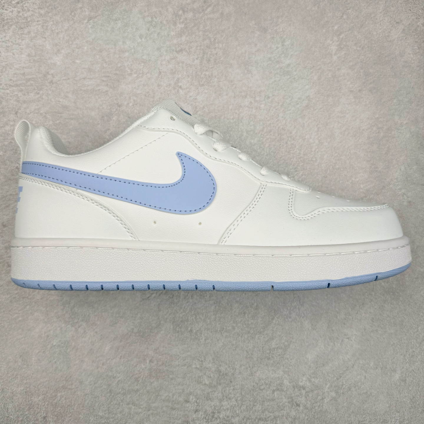 NK Court Borough Low CB2 小空军低帮百搭透气休闲运动板鞋 HF0742-161 口碑实力大厂出品 出货即市场巅峰 全套原纸板楦头开发 原汁原味 完美呈现版型 原数据独家私模大底 超高清洁度 极限压缩成本 超级跑量款式 经典耐用的设计 兼顾舒适脚感和出众风范 演绎匠心之作 结构性的支撑贴合感结合复古篮球设计 塑就场外全明星风范 尺码：35.5 36 36.5 37.5 38 38.5 39 40 40.5 41 42 42.5 43 44 44.5 45 46 47.5-选品中心