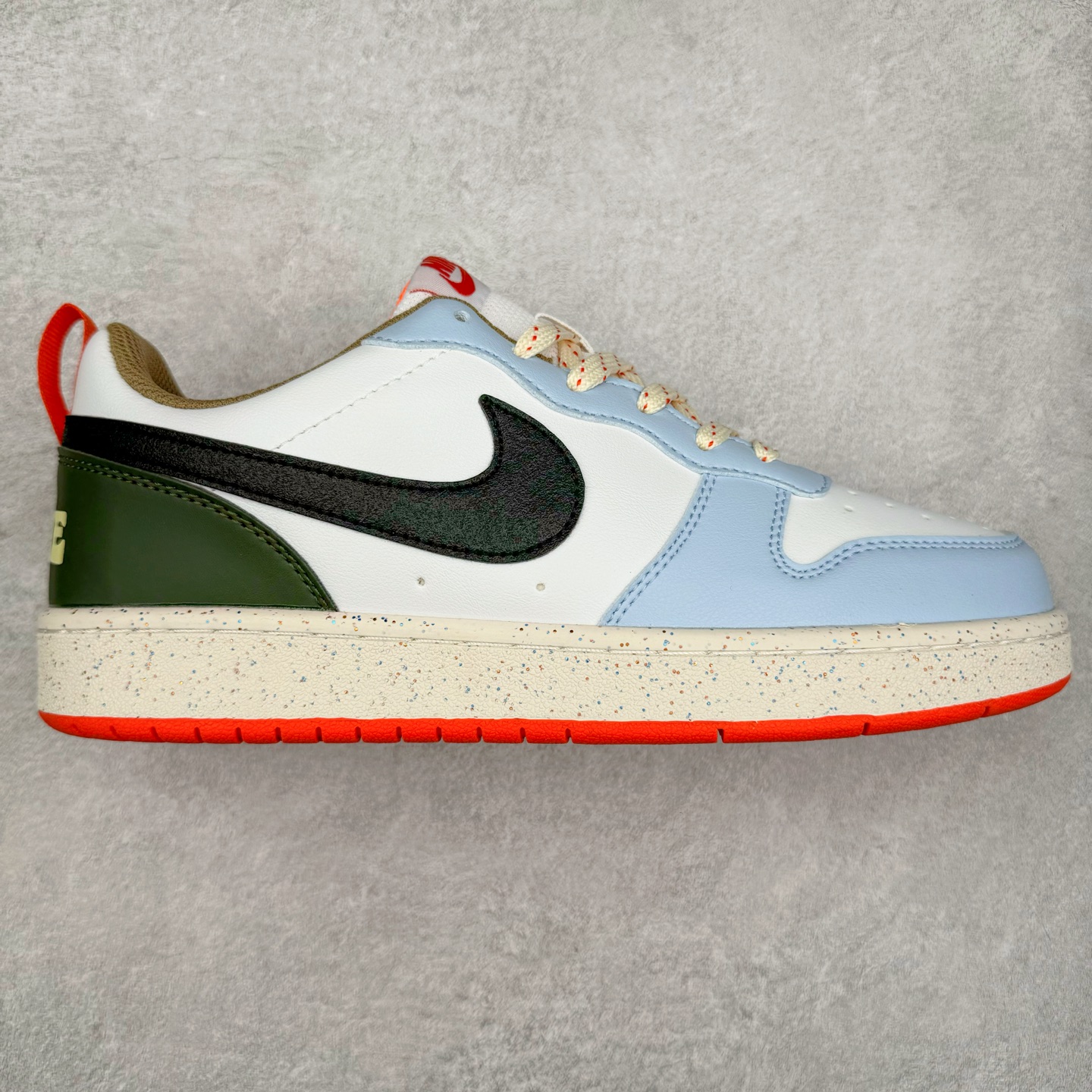 NK Court Borough Low CB2 小空军低帮百搭透气休闲运动板鞋 HF0742-161 口碑实力大厂出品 出货即市场巅峰 全套原纸板楦头开发 原汁原味 完美呈现版型 原数据独家私模大底 超高清洁度 极限压缩成本 超级跑量款式 经典耐用的设计 兼顾舒适脚感和出众风范 演绎匠心之作 结构性的支撑贴合感结合复古篮球设计 塑就场外全明星风范 尺码：35.5 36 36.5 37.5 38 38.5 39 40 40.5 41 42 42.5 43 44 44.5 45 46 47.5-选品中心