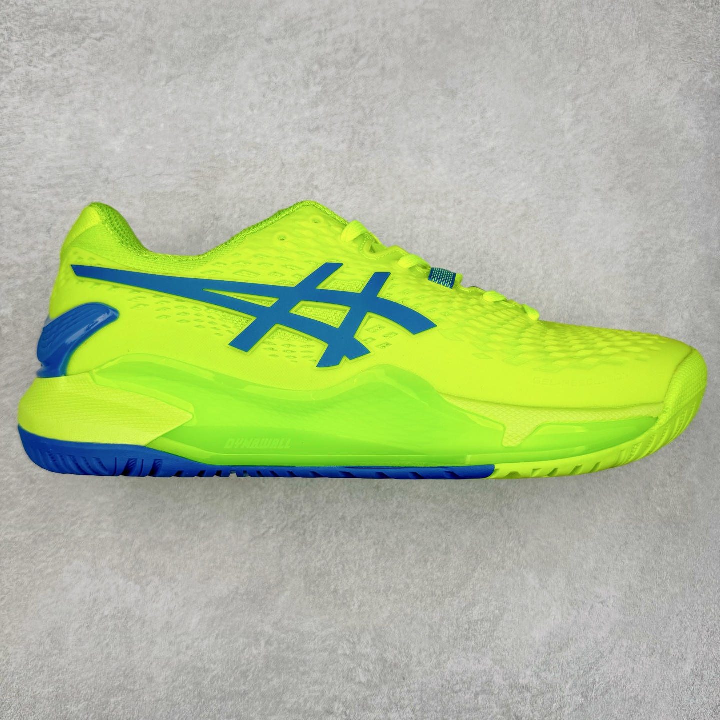 Asics Gel-Resolution 9 亚瑟士防滑耐磨透气 低帮网球鞋 Gel Resolution 9 是一款为快速进攻型球员设计的网球鞋，它有以下特点：鞋底没有刚性的鞋骨，让脚底感受到更多缓冲，舒适度极高。鞋内提供出色的支撑力和梦幻般的舒适感，让你在场上自信满满。鞋底采用 DynaWall 技术，增强了抓地力和反弹力，让你在移动中更灵活。尺码：36 36.5 37 38 38.5 39 40 40.5 41 42 42.5 43 44 45-选品中心