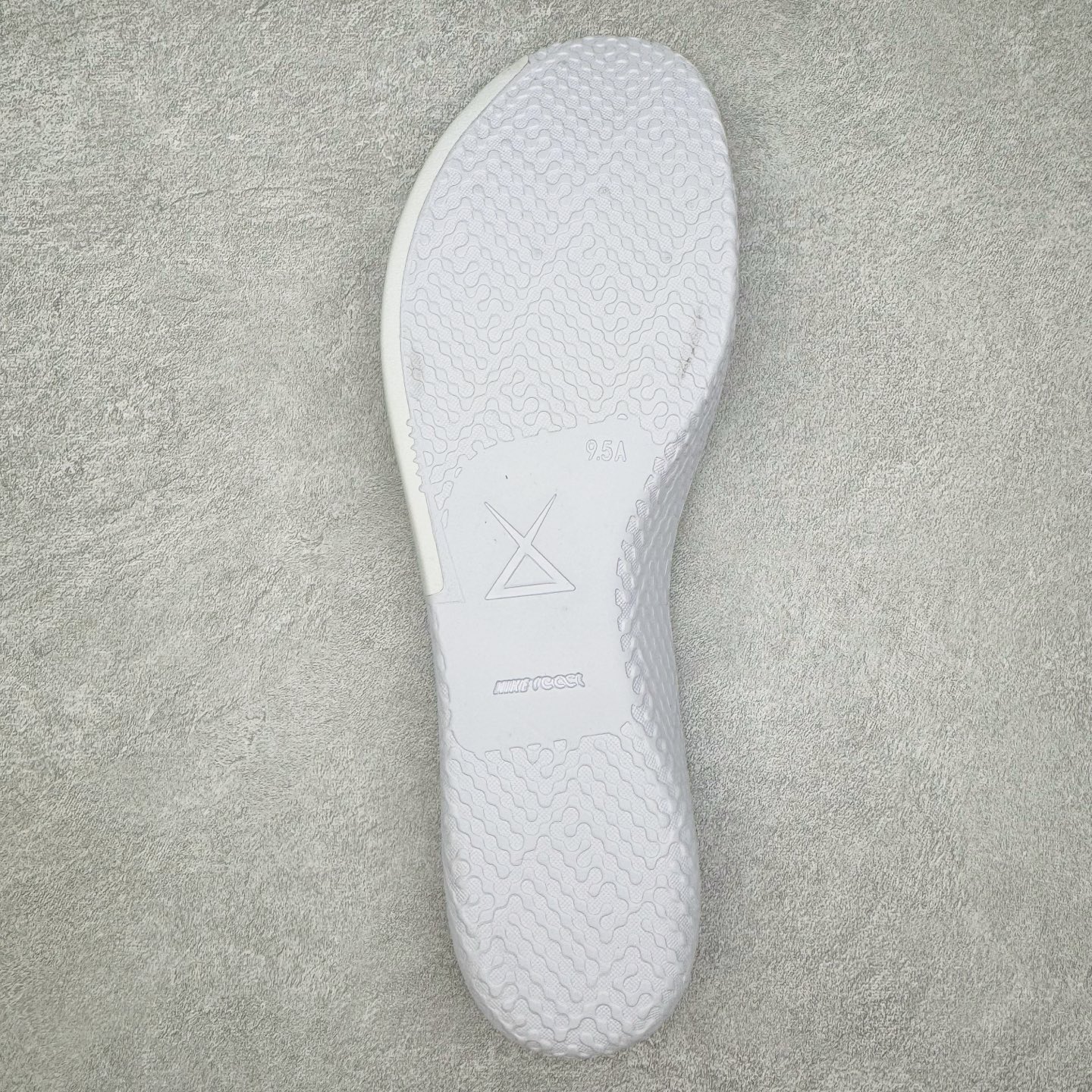 图片[17]-＃S2纯原 NK Zoom Kobe Ⅷ System 科比8代复刻实战运动低帮文化篮球鞋 鸳鸯配色 HM9621-900 React科技鞋垫加持 实战配置直接拉满 原楦纸板开发 鞋身流线型、后跟塑形 区分土肥圆 原厂针织鞋面一针一线匹配原版 全身鞋材卡料色独家定制 唯一万针立体刺绣SWOOSH 真实底模最大48.5 实战利器 专供海外市场 尺码：40 40.5 41 42 42.5 43 44 44.5 45 46 47.5 48.5 （脚宽、脚胖 建议买大半码）-选品中心