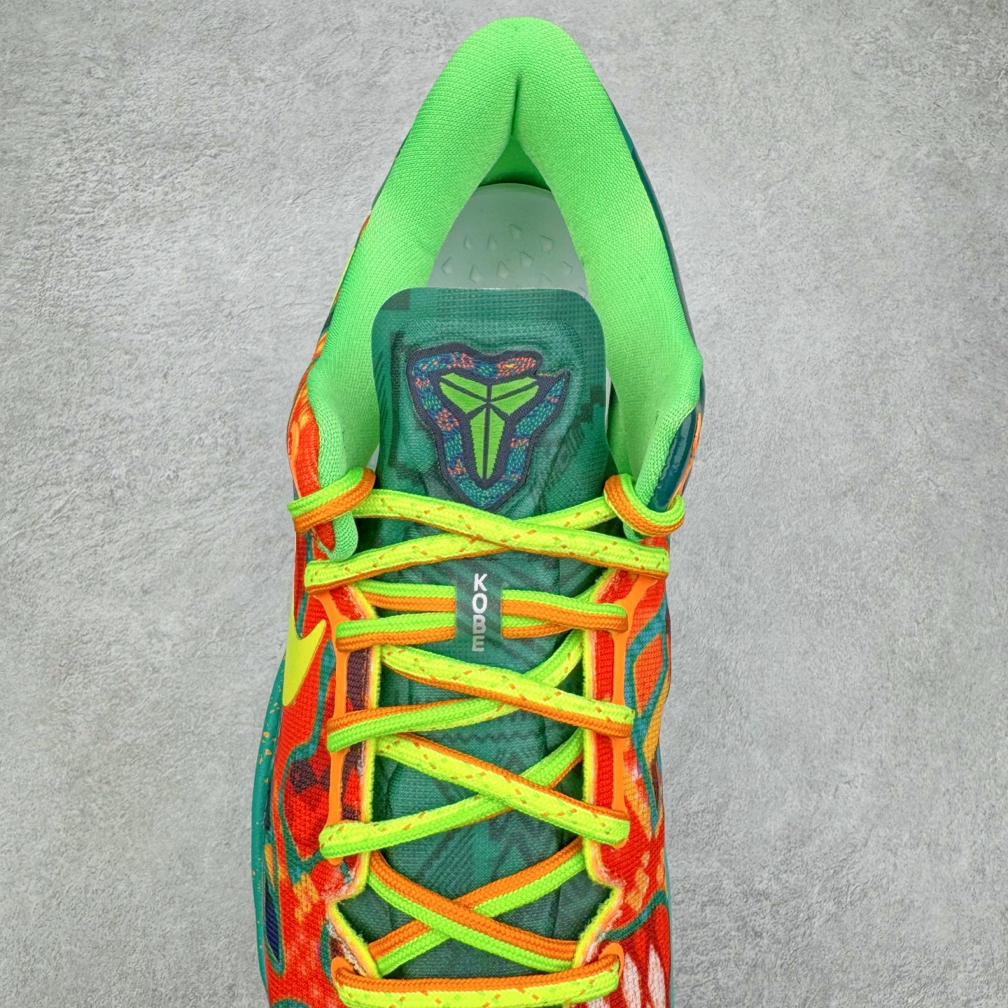 图片[5]-＃S2纯原 NK Zoom Kobe Ⅷ System 科比8代复刻实战运动低帮文化篮球鞋 鸳鸯配色 HM9621-900 React科技鞋垫加持 实战配置直接拉满 原楦纸板开发 鞋身流线型、后跟塑形 区分土肥圆 原厂针织鞋面一针一线匹配原版 全身鞋材卡料色独家定制 唯一万针立体刺绣SWOOSH 真实底模最大48.5 实战利器 专供海外市场 尺码：40 40.5 41 42 42.5 43 44 44.5 45 46 47.5 48.5 （脚宽、脚胖 建议买大半码）-选品中心