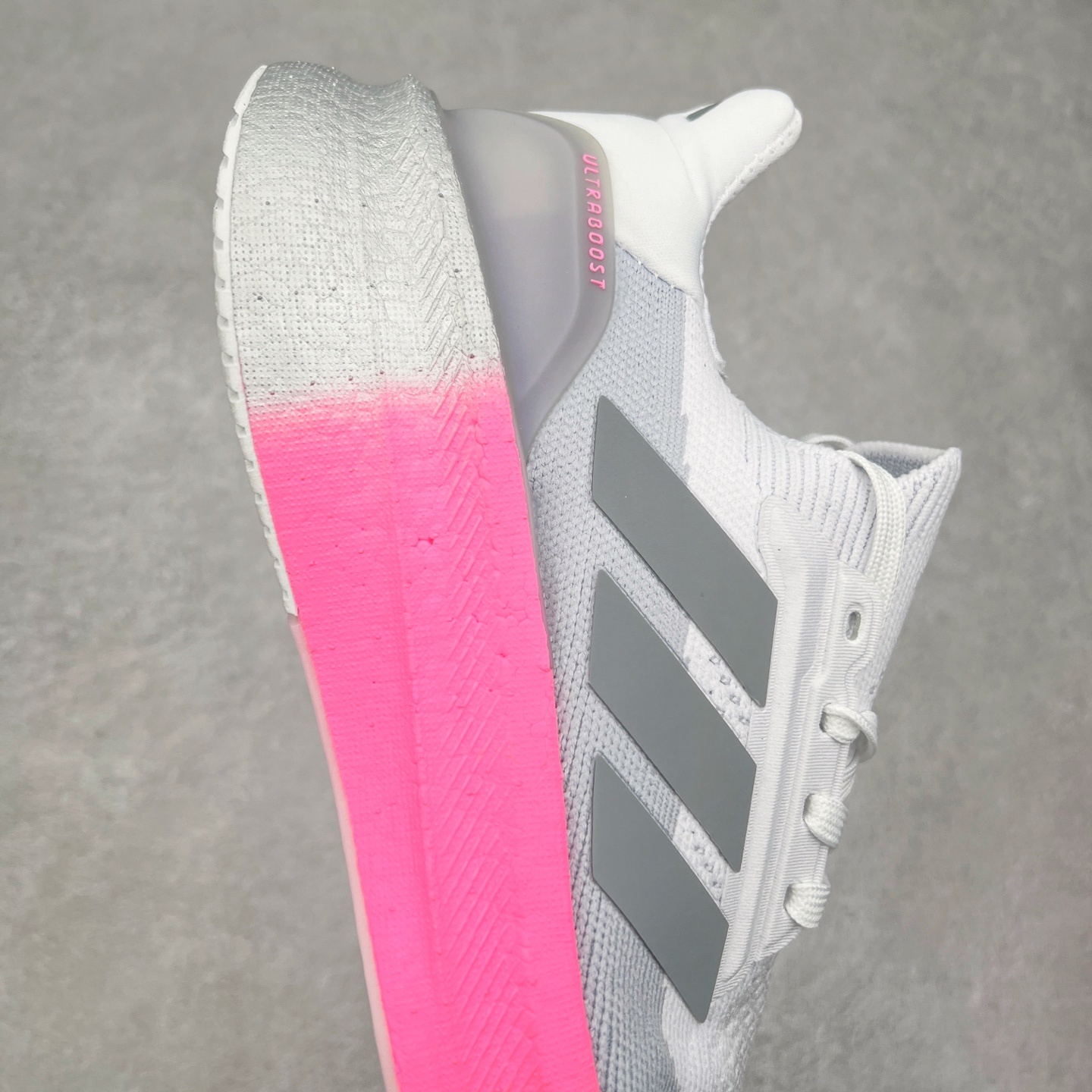 #纯原福利‼️
AD Ultra Boost 5X 2025高性能版5X系列UB低帮袜套式针织透气缓震休