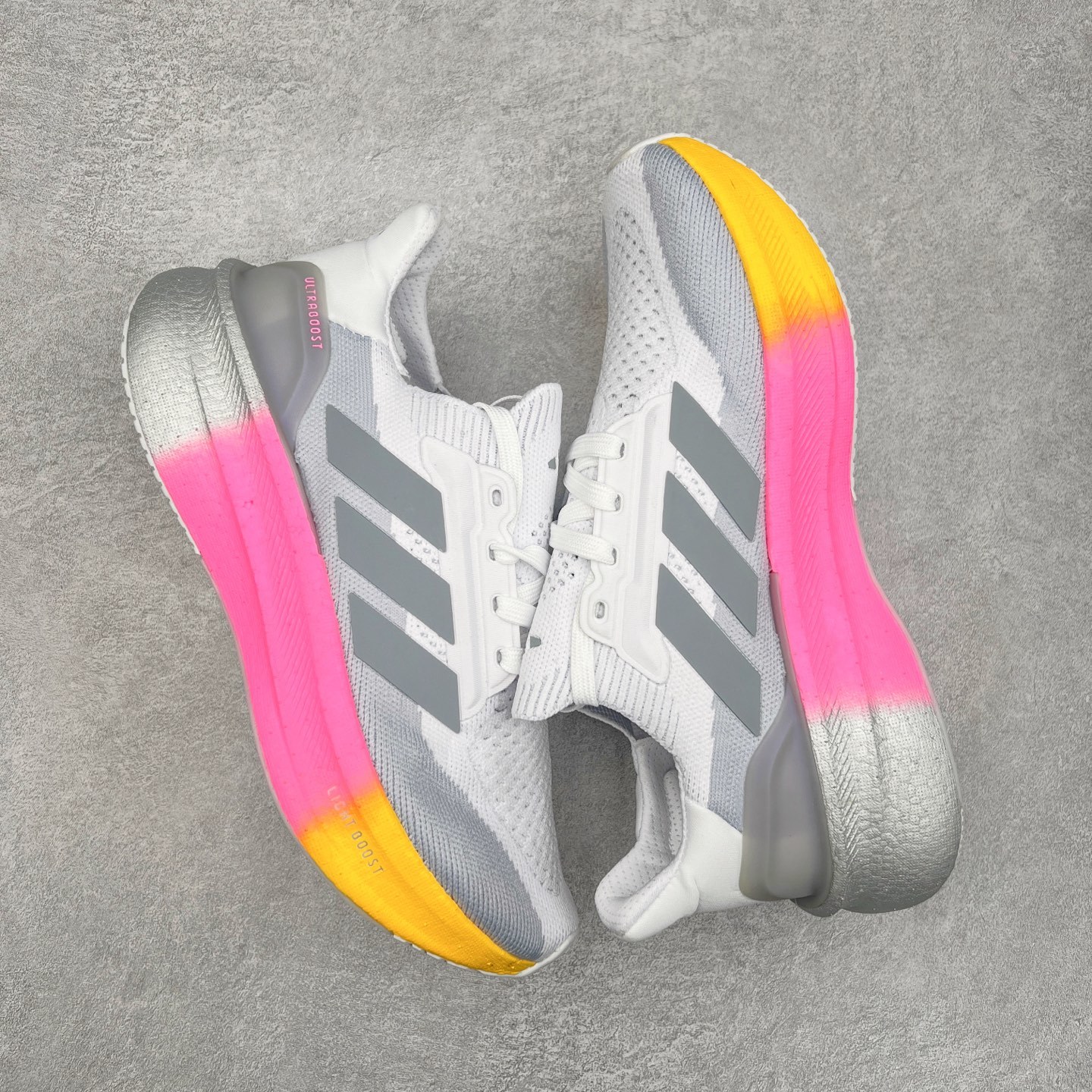 #纯原福利‼️
AD Ultra Boost 5X 2025高性能版5X系列UB低帮袜套式针织透气缓震休