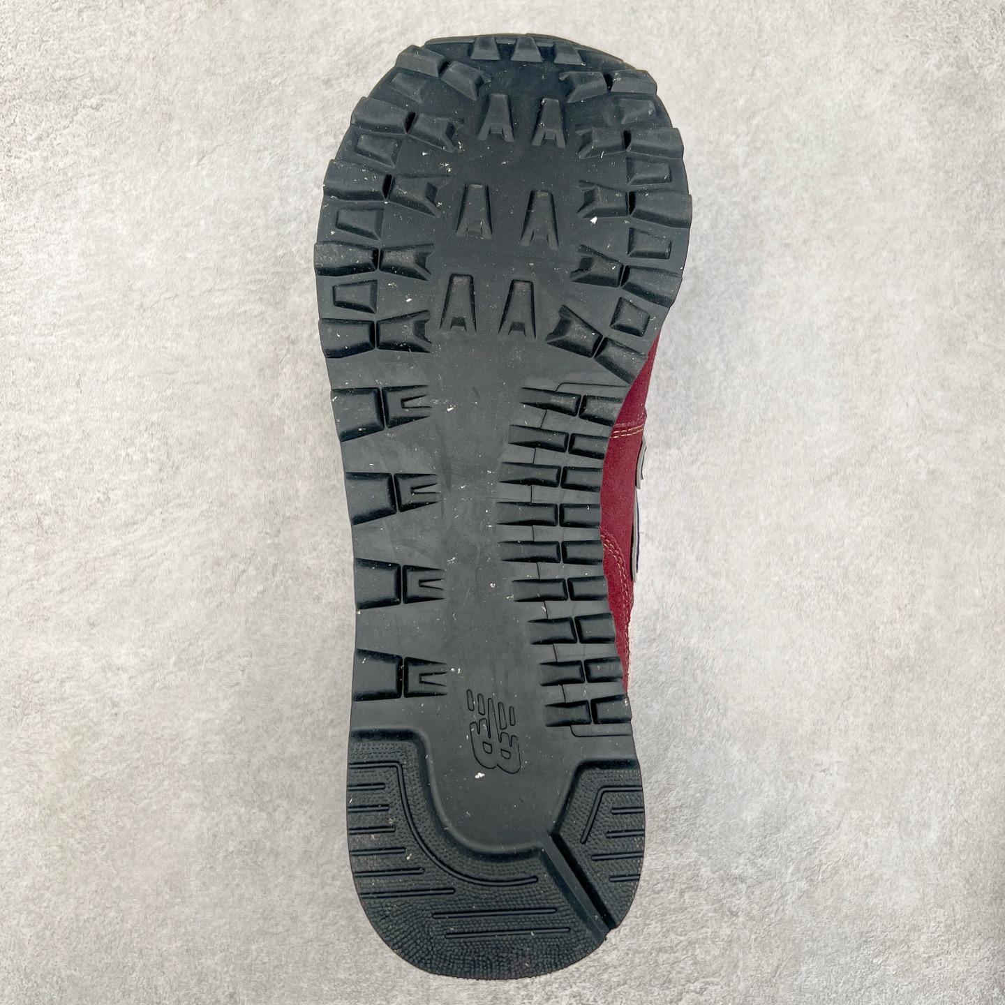 图片[9]-New Balance NB574 新百伦系列复古运动跑鞋 材质细节鞋标处理与正品无差 原版楦型 高弹EVA大底 鞋垫 还原正品脚感 完美走线 ENCAP减震中底 尺码：36 37 37.5 38 38.5 39.5 40 40.5 41.5 42 42.5 43 44 45-选品中心