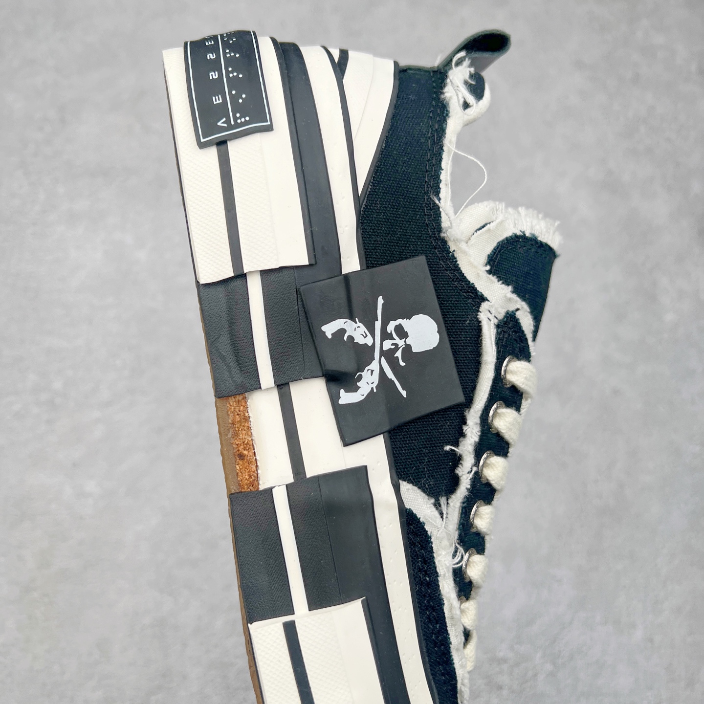 图片[6]-＃零售版 吴建豪个人新锐品牌 xVESSEL G.O.P. Low解构重叠厚底软木低帮百搭增高帆布硫化板鞋 东莞纯原 大厂出品 目前为止唯一天花板版本纯原级别 众明星网红上脚支持扫码防伪标签特殊效果 支持NFC网页编码识别 升级厚实木塞内底 纯手工贴合多重围条硫化工艺 正确渐变效果原盒包装物 采用12蛊司厚实舒适帆布面料 流苏做旧复古效果 余文乐 蔡徐坤助攻款式 尺码：35 36 37 38 39 40 41 42 43 44 45-选品中心