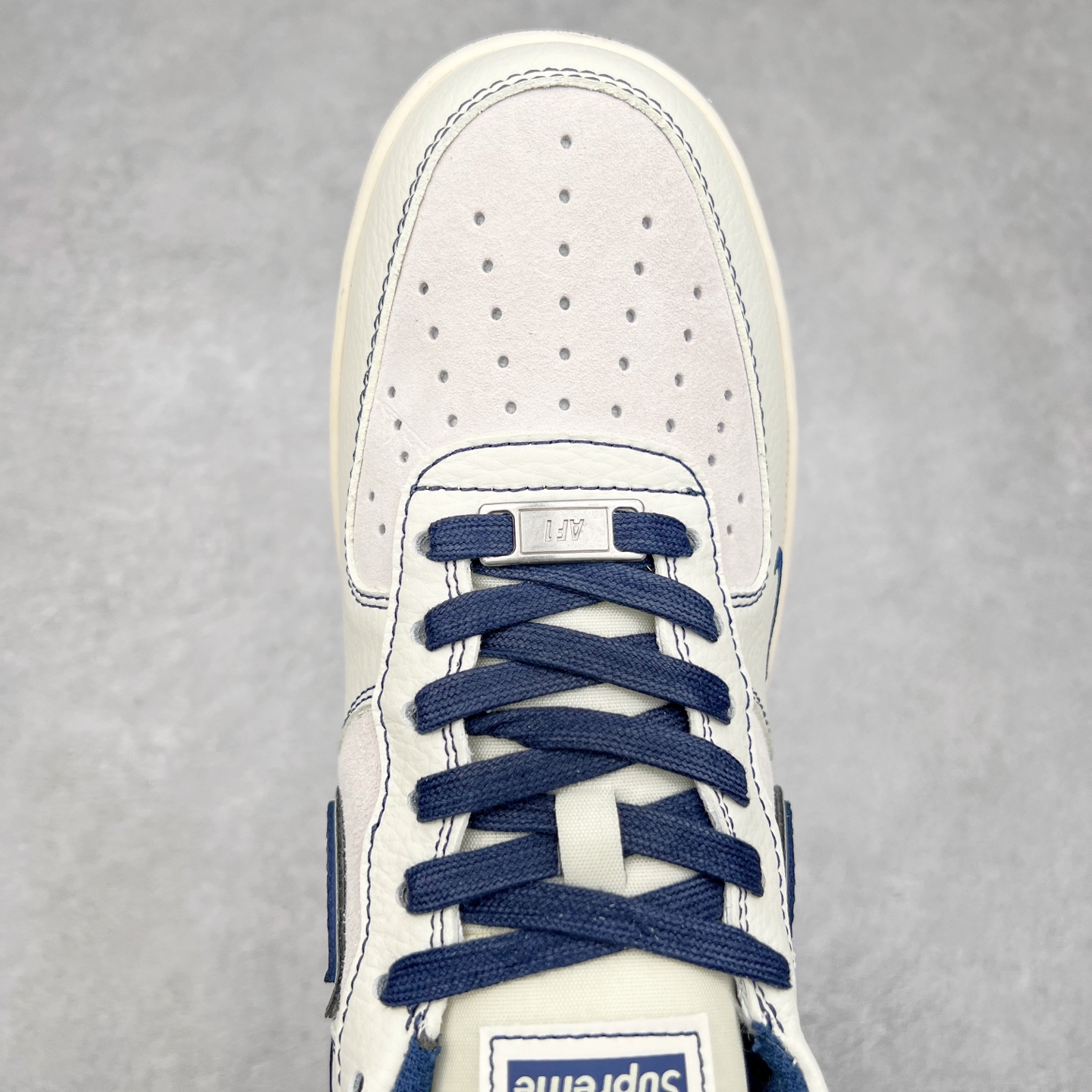 图片[4]-NK Air Force 1´07 Low 空军一号低帮百搭休闲运动板鞋 XZ6188-019 柔软、弹性十足的缓震性能和出色的中底设计 横跨复古与现代的外型结合 造就出风靡全球 三十多年的Force 1 直到今天还深受青睐 实拍调校N版已经零色差零失真 百分百还原实物色彩所见即所得 不存在货不对板色差等低级问题 选购参考实物拍摄 不混卖不参货 只用心做好货严格选品 承诺混一赔十 尺码：36 36.5 37.5 38 38.5 39 40 40.5 41 42 42.5 43 44 44.5 45-选品中心