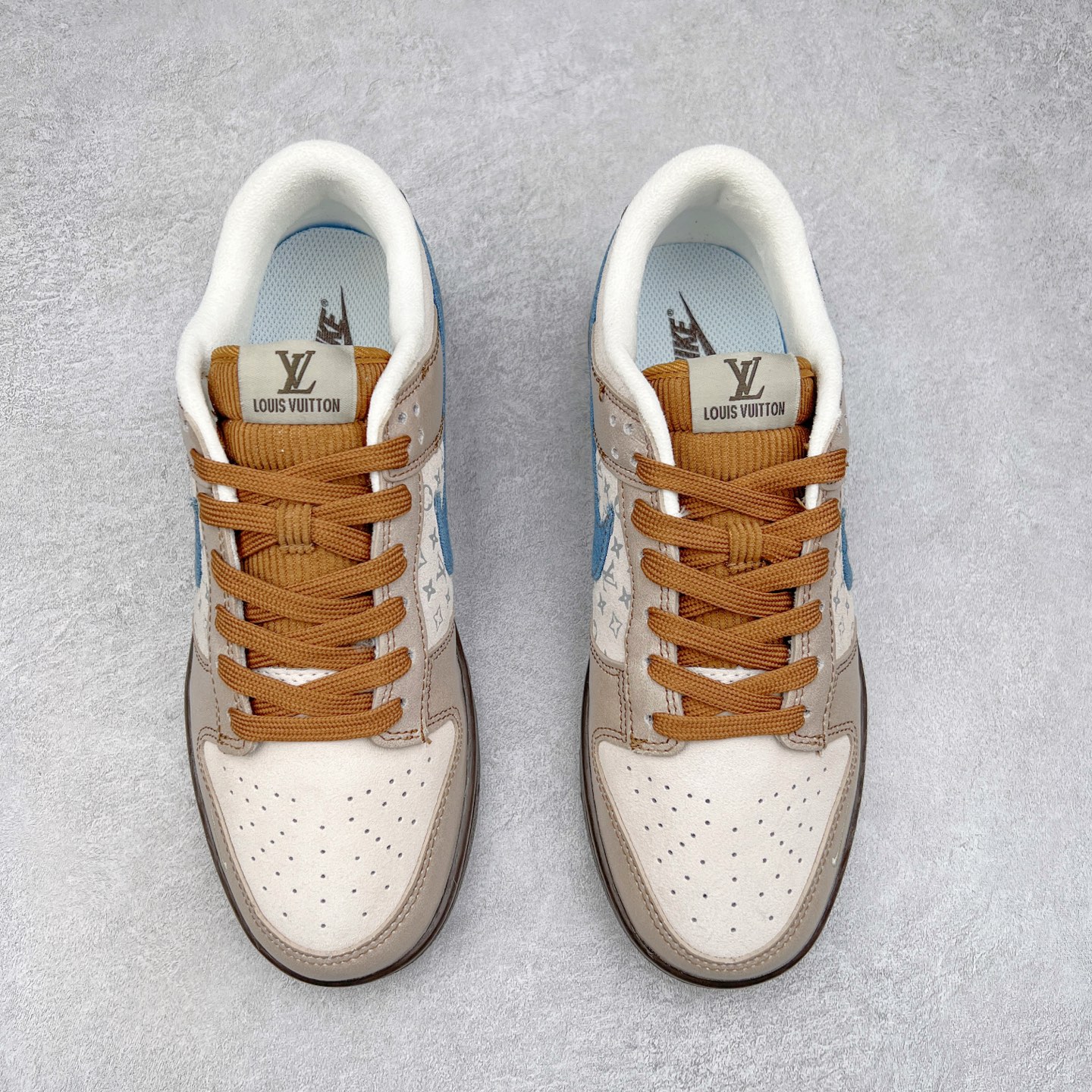 图片[2]-NK Dunk Low 定制配色 CH8311-235 大厂出品 极力推荐 原装头层材料 独家版型蒸餾加工帶來的是更好的视觉和脚感体验大厂纯原品质出货 清洁度 电绣工艺 皮料切割干净无任何毛边 细节完美 实拍调校N版已经零色差零失真 百分百还原实物色彩所见即所得 不存在货不对板色差等低级问题 选购参考实物拍摄 不混卖不参货 只用心做好货严格选品 承诺混一赔十 尺码：36 36.5 37.5 38 38.5 39 40 40.5 41 42 42.5 43 44 44.5 45-选品中心