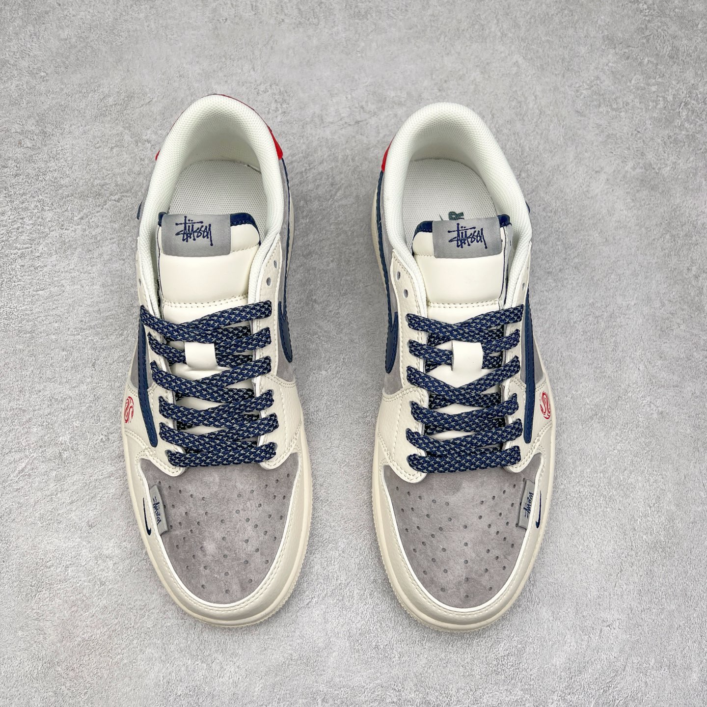 图片[2]-TS x Air Jordan AJ1 Low 倒钩低帮联名定制配色 SJ2068-143 原厂内置气垫魔块 A模大底 头层小牛皮 鞋舌AJ原厂专用牛津布+AJ专用反口珍珠布+原厂无杂质高弹内里海棉+特殊封边弹力鞋带 实拍调校N版已经零色差零失真 百分百还原实物色彩所见即所得 不存在货不对板色差等低级问题 选购参考实物拍摄 不混卖不参货 只用心做好货严格选品 承诺混一赔十 尺码：36 36.5 37.5 38 38.5 39 40 40.5 41 42 42.5 43 44 44.5 45-选品中心