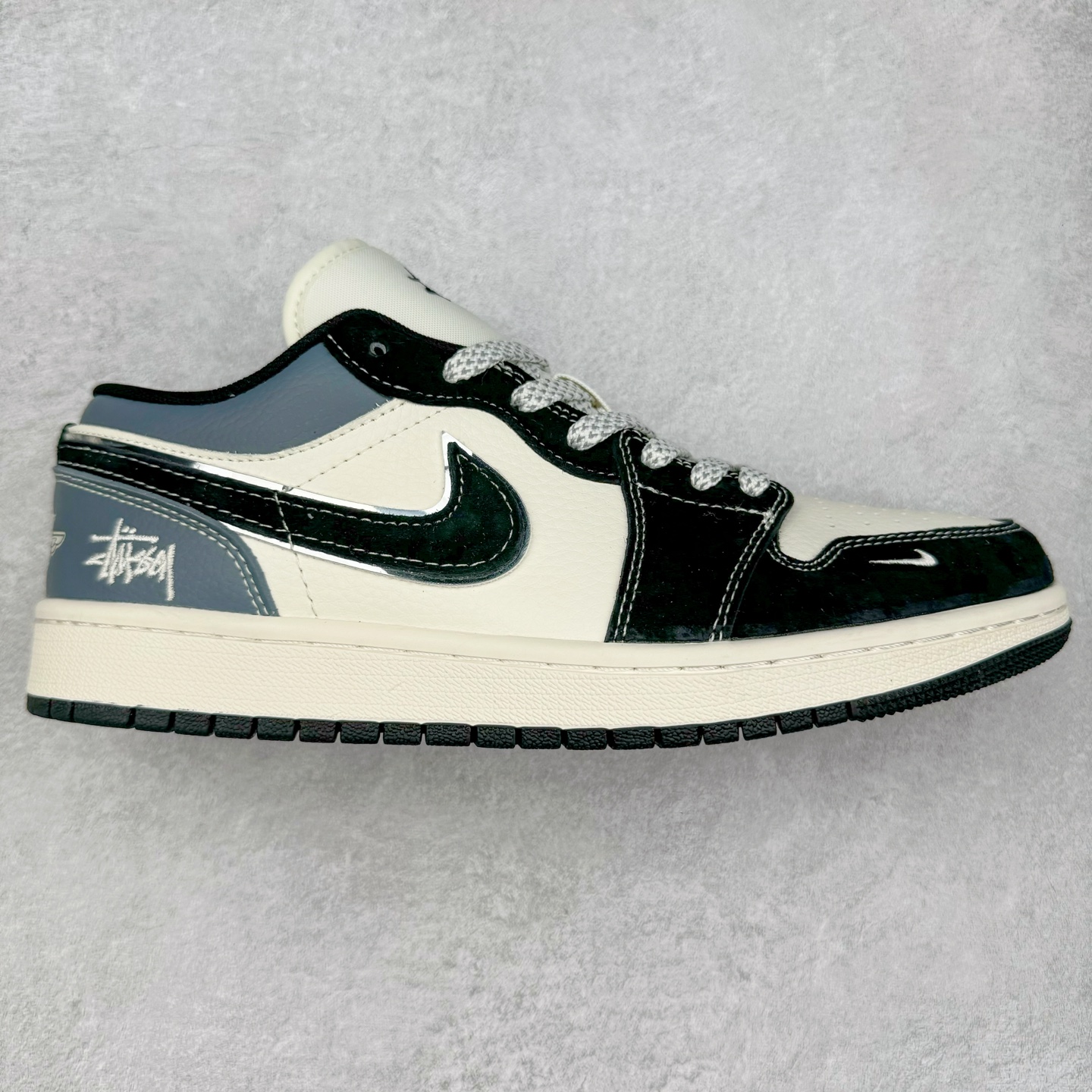 Air Jordan AJ1 Low 低帮定制 XX3318-502 原厂内置气垫魔块 A模大底 头层小牛皮 鞋舌AJ原厂专用牛津布+AJ专用反口珍珠布+原厂无杂质高弹内里海棉+特殊封边弹力鞋带 尺码：36 36.5 37.5 38 38.5 39 40 40.5 41 42 42.5 43 44 44.5 45-选品中心