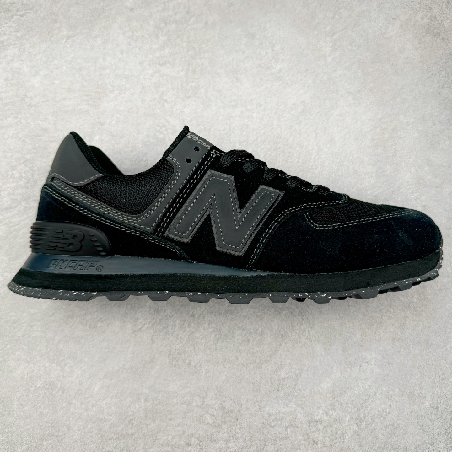 New Balance NB574 新百伦系列复古运动跑鞋 材质细节鞋标处理与正品无差 原版楦型 高弹EVA大底 鞋垫 还原正品脚感 完美走线 ENCAP减震中底 尺码：36 37 37.5 38 38.5 39.5 40 40.5 41.5 42 42.5 43 44 45-选品中心