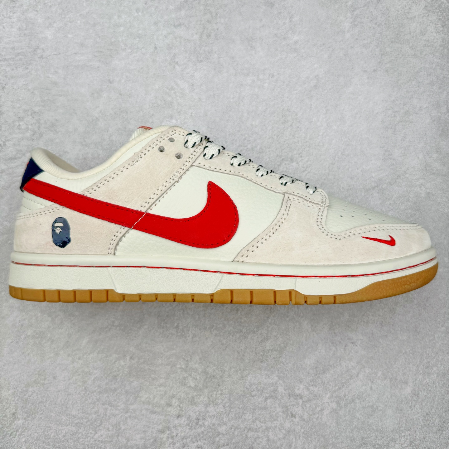 NK Dunk Low 定制配色 CH6336-228 大厂出品 极力推荐 原装头层材料 独家版型蒸餾加工帶來的是更好的视觉和脚感体验大厂纯原品质出货 清洁度 电绣工艺 皮料切割干净无任何毛边 细节完美 实拍调校N版已经零色差零失真 百分百还原实物色彩所见即所得 不存在货不对板色差等低级问题 选购参考实物拍摄 不混卖不参货 只用心做好货严格选品 承诺混一赔十 尺码：36 36.5 37.5 38 38.5 39 40 40.5 41 42 42.5 43 44 44.5 45-选品中心