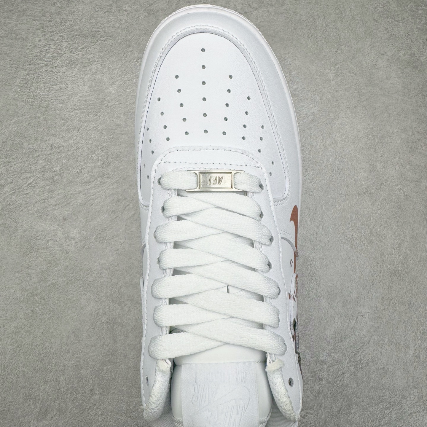 ＃福利特价‼️
NK Air Force 1 07 空军一号经典低帮板鞋 哪吒 CW2288-111 全