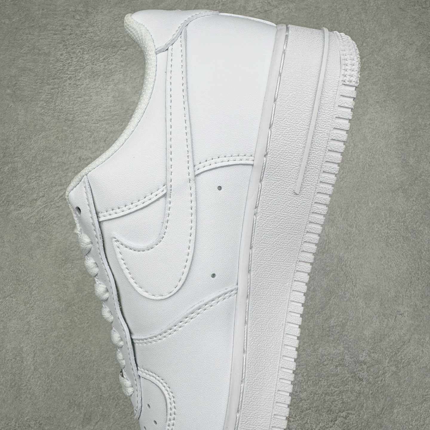 ＃福利特价‼️
NK Air Force 1 07 空军一号经典低帮板鞋 哪吒 CW2288-111 全