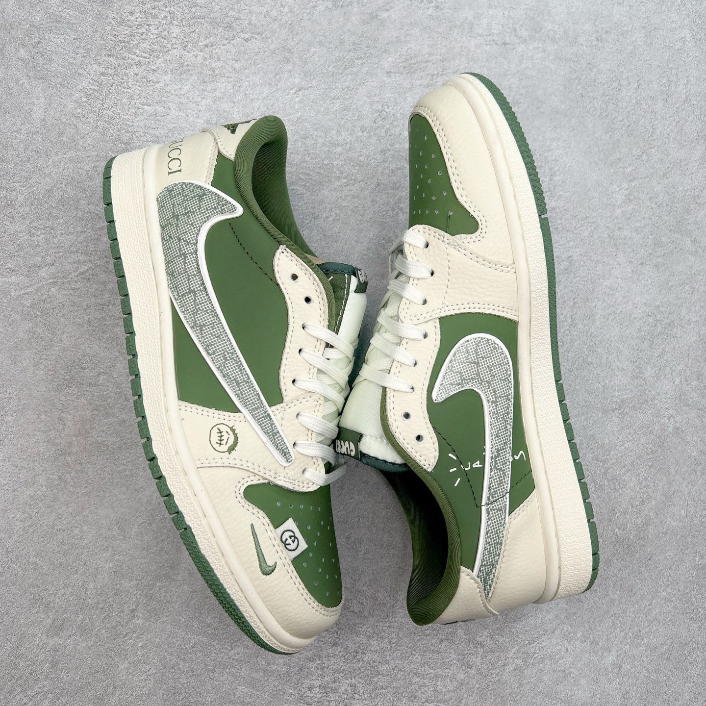 图片[3]-TS x Air Jordan AJ1 Low 倒钩低帮联名定制配色 XS2024-001 原厂内置气垫魔块 A模大底 头层小牛皮 鞋舌AJ原厂专用牛津布+AJ专用反口珍珠布+原厂无杂质高弹内里海棉+特殊封边弹力鞋带 实拍调校N版已经零色差零失真 百分百还原实物色彩所见即所得 不存在货不对板色差等低级问题 选购参考实物拍摄 不混卖不参货 只用心做好货严格选品 承诺混一赔十 尺码：36 36.5 37.5 38 38.5 39 40 40.5 41 42 42.5 43 44 44.5 45-选品中心