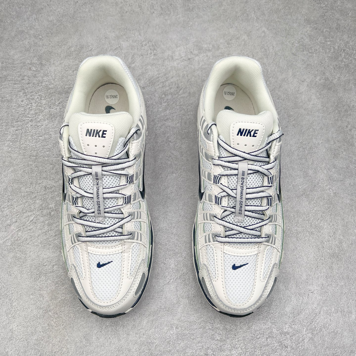 图片[2]-＃A1 NK P-6000 系列低帮复古老爹风休闲运动舒适慢跑鞋 CD6404-018 购入原鞋原装纸板楦头开发 独家私模四层组合大底 市场唯一正确版本 良心定价 新配色陆续出货 进口三文治网面 融合 Pegasus 过往运动鞋设计 助力 21 世纪早期跑步运动跃升时尚新高度 采用透气网眼布、运动风格线条和耐穿覆面 兼具吸睛外观和舒适感受 中底泡绵以田径赛道为灵感 打造厚实设计 缔造出众缓震性能 尺码：36 36.5 37.5 38 38.5 39 40 40.5 41 42 42.5 43 44 44.5 45 46-选品中心