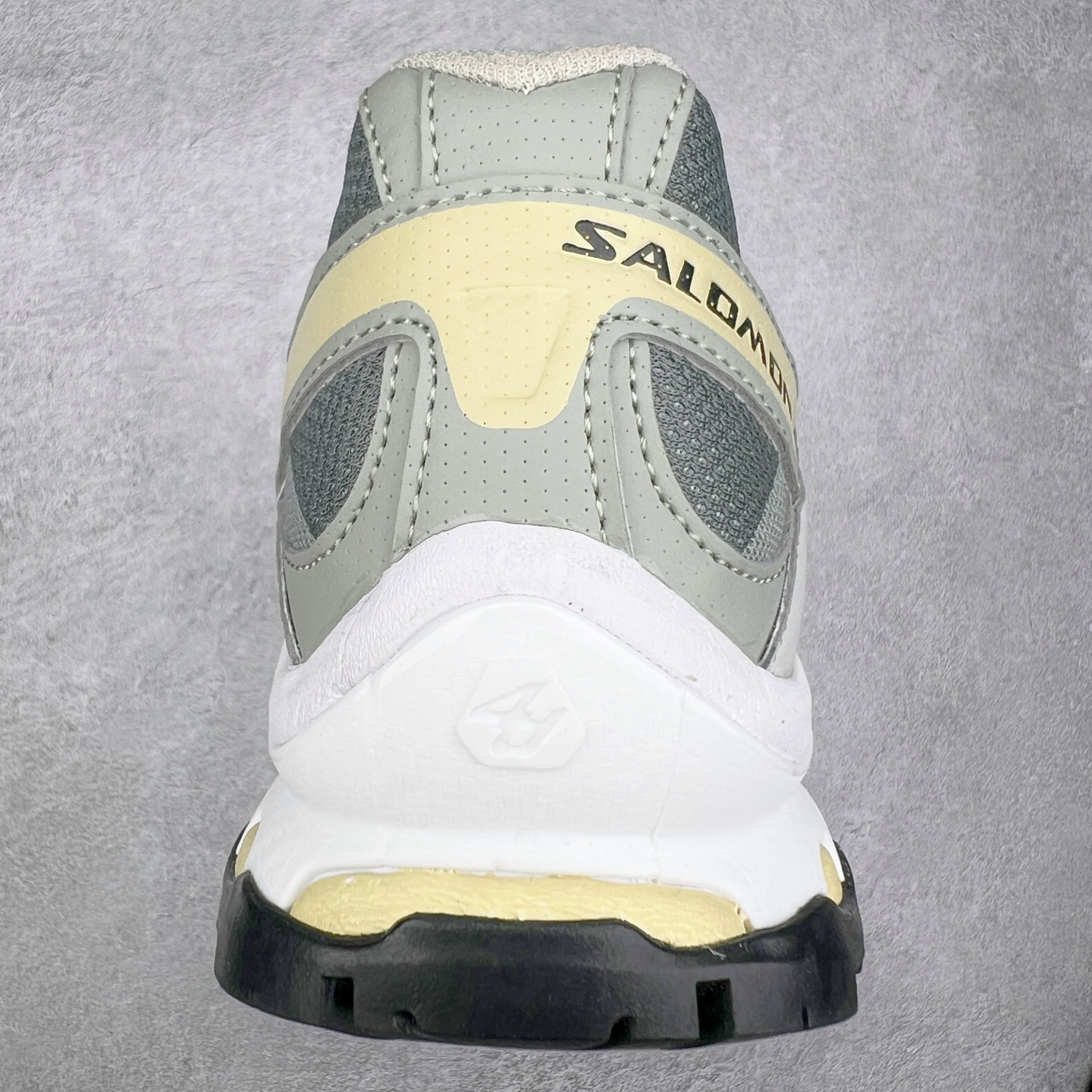 图片[8]-＃GD Salomon XT-QUEST ADV 萨洛蒙潮流越野机能户外功能鞋 纯原外贸平台特供订单 耗时半年巨作 全套原纸板楦头开发 原厂特供网布配套加持 确保原汁原味 完美呈现版型 原档数据独家私模五层组合大底 男女鞋同步官方开发至46.5 原装Ortholite轻量化鞋垫 中底布带钢印编号 原厂TPU锁扣 进口港宝加持 后跟自然饱满 还原公司包裹性 基于 SALOMON 初代 XT 鞋身造型并搭载 4D ADVANCED CHASSIS™ 大底打造而成 为这款 XT-QUEST 带来了多项足部控制与保护等功能性 如在运动过程中控制左右晃动的过程而提高稳定性、改善长途越野过程中足中到足尖的过渡、提高感知岩石的精确度以抵抗尖锐物体对脚底的伤害以及采用动态缓冲来增强穿着舒适感 从而减轻疲劳感 使 XT-QUEST 成为一双舒适且安全的户外之履 尺码：36 36.5 37.5 38 38.5 39 40 40.5 41 42 42.5 43 44 44.5 45 46 46.5-选品中心